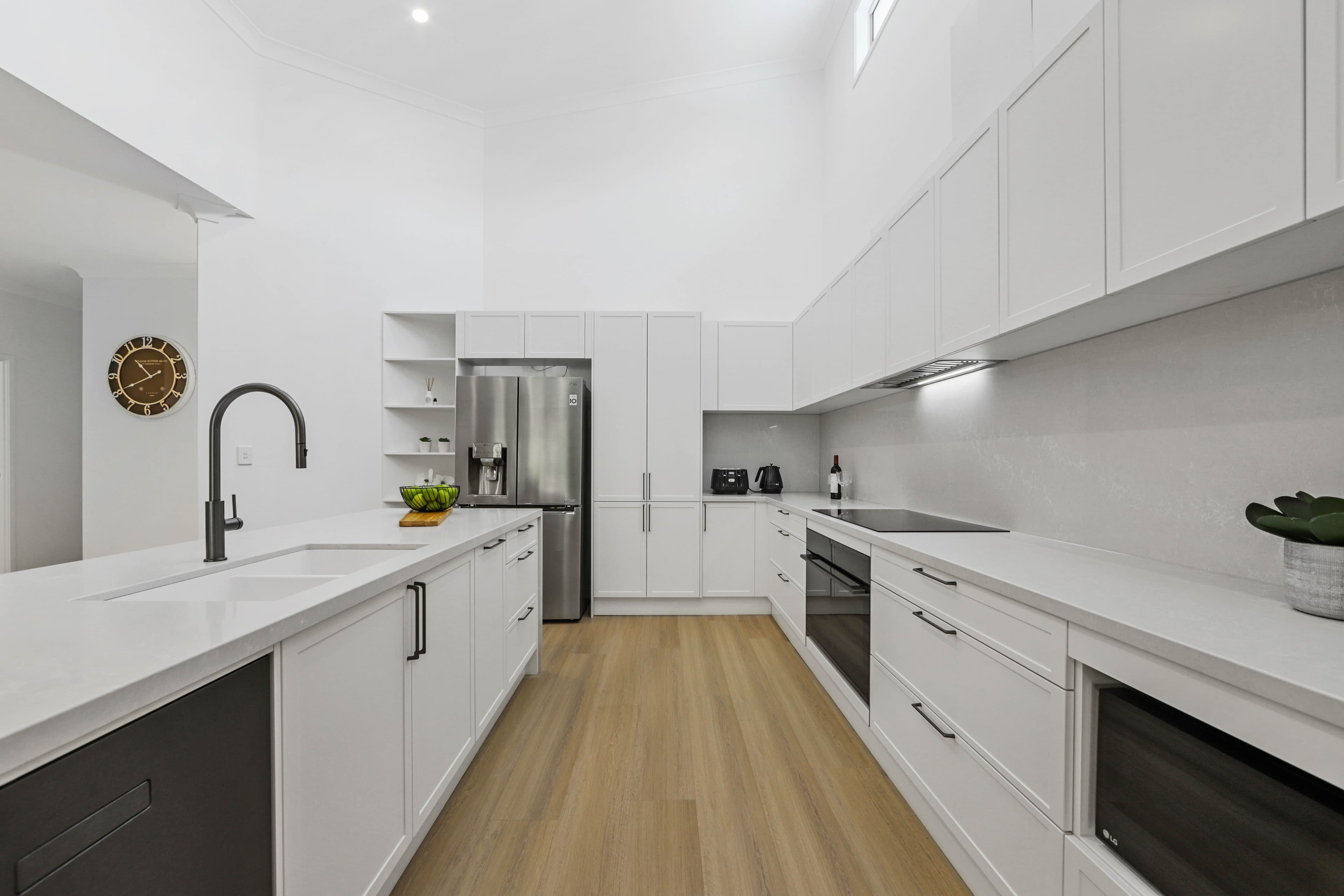 19 Healy Court, Mudgeeraba QLD 4213, Mudgeeraba - Thumbnail 6