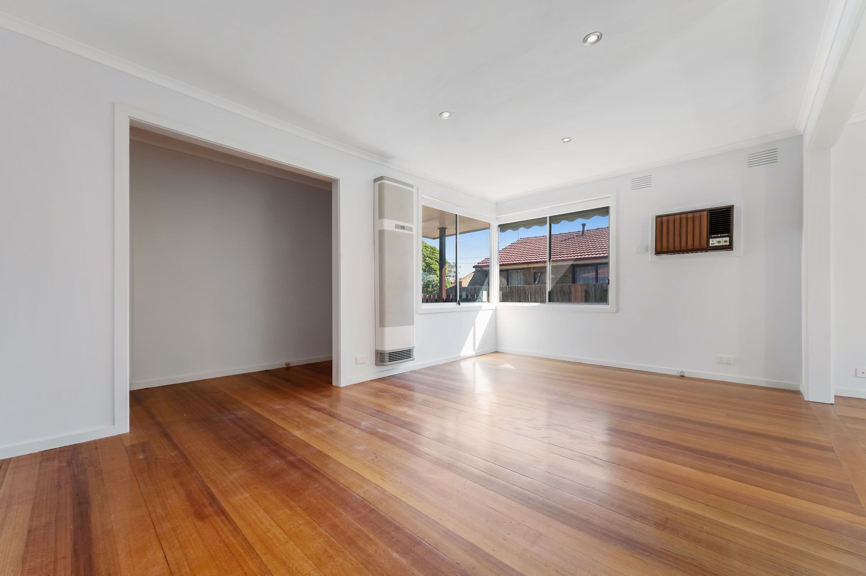 16 Tanglewood Street, Kings Park VIC 3021, Kings Park - Thumbnail 2