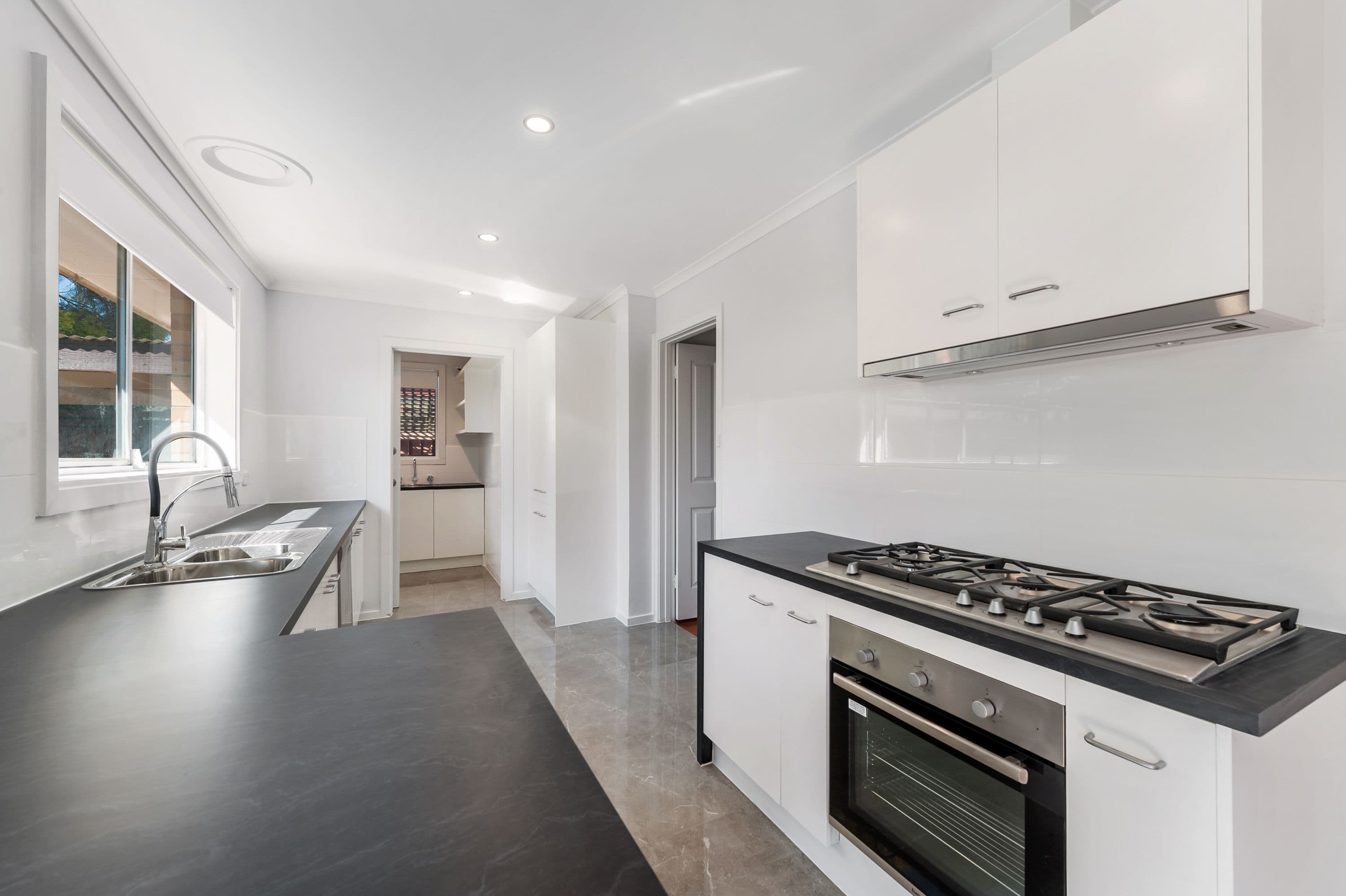 16 Tanglewood Street, Kings Park VIC 3021, Kings Park - Thumbnail 5