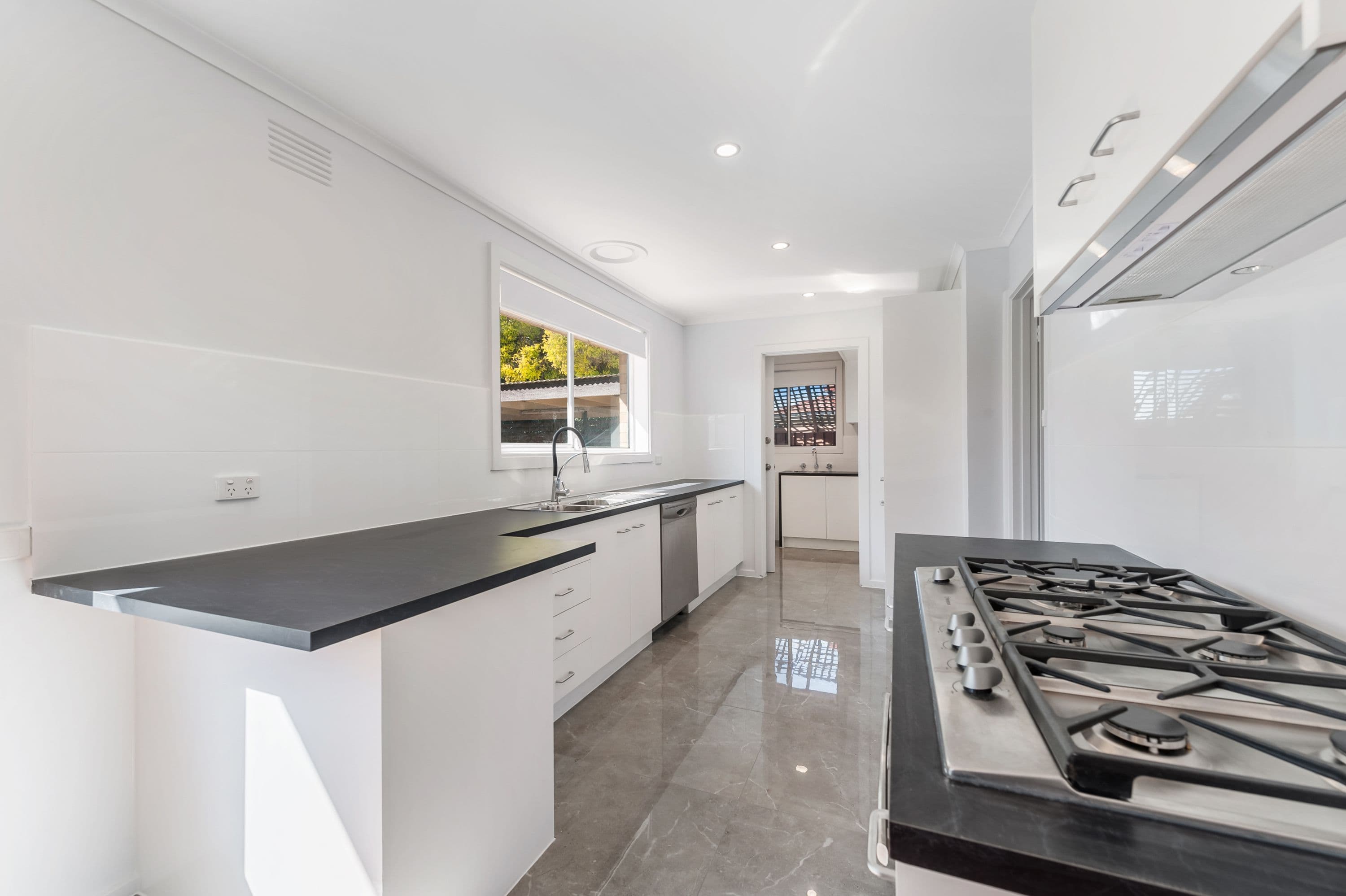 16 Tanglewood Street, Kings Park VIC 3021, Kings Park - Thumbnail 6
