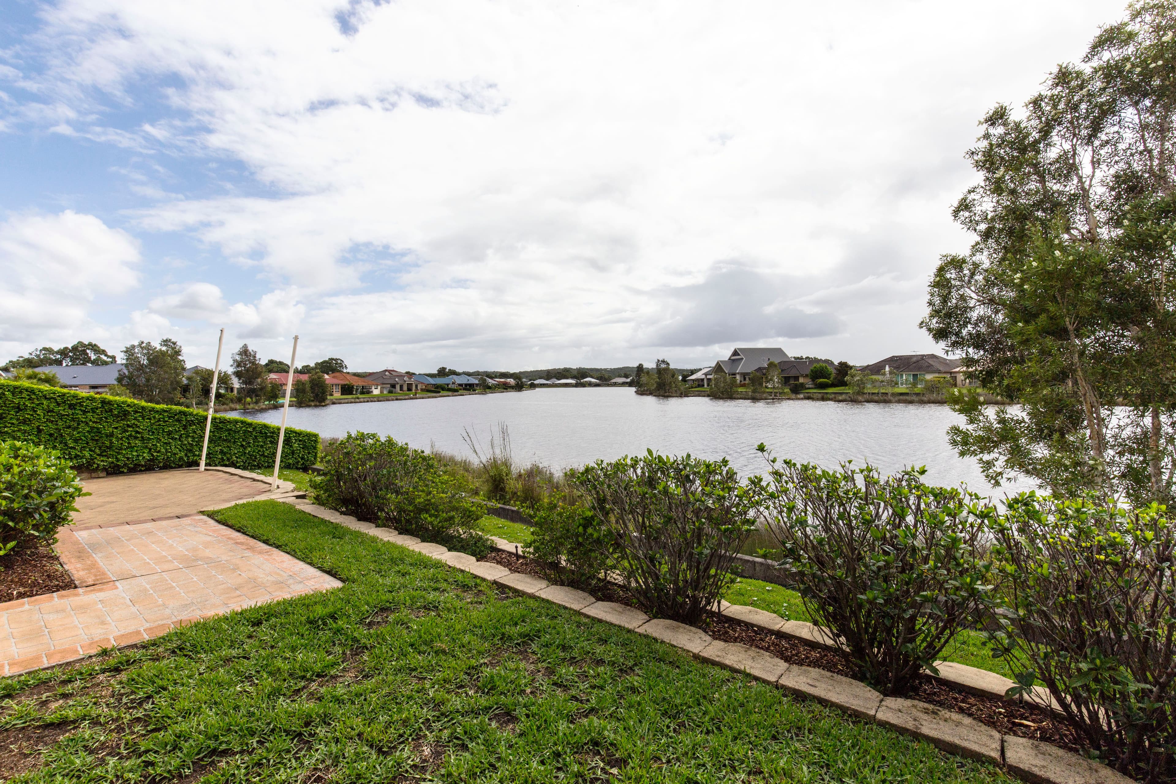 19 Admiralty Avenue, Tea Gardens - Thumbnail 2