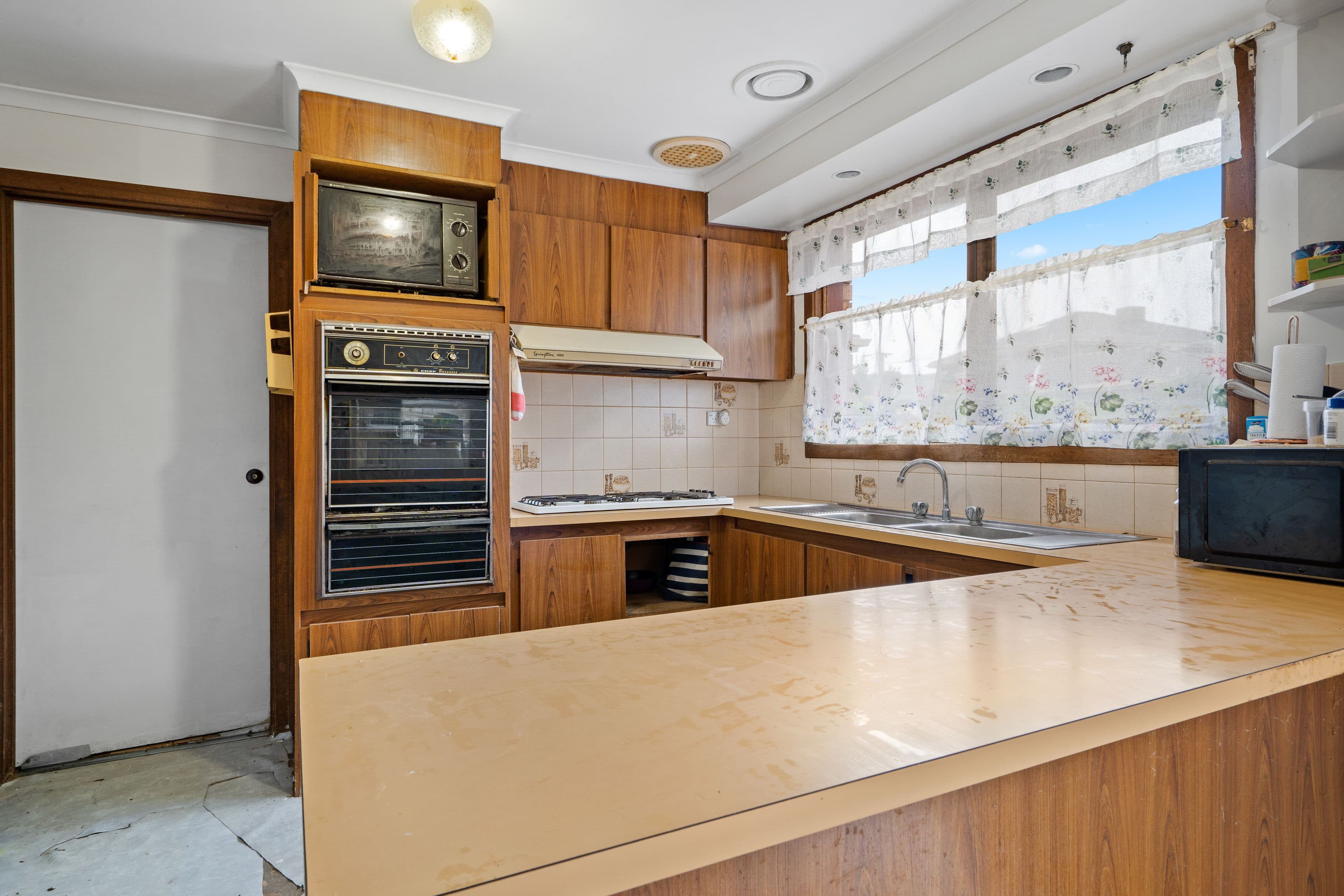 19 Taunton Drive, Bundoora VIC 3083, Bundoora - Thumbnail 2