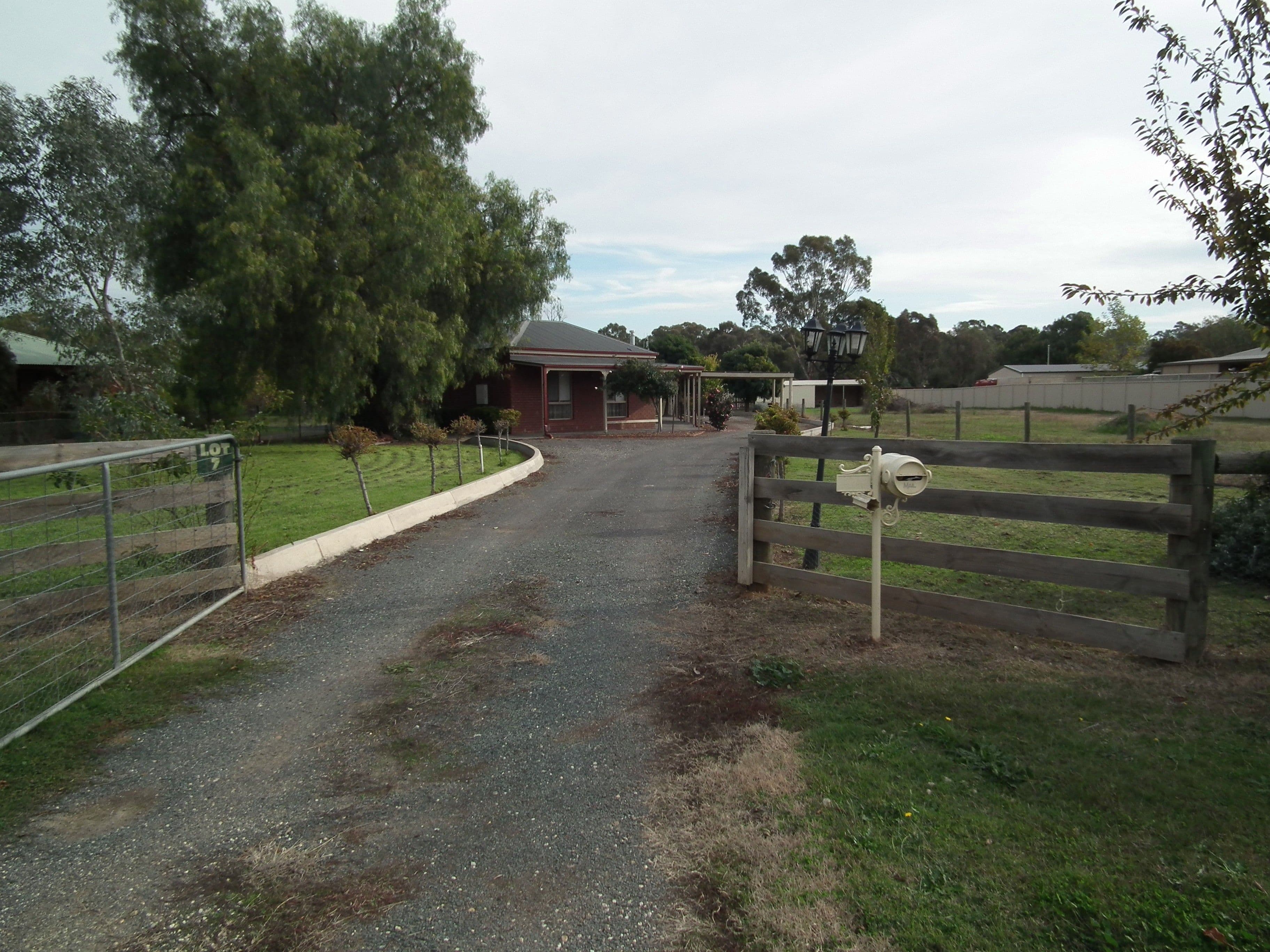7 Hughes Street South, Avenel VIC 3664, Avenel - Image 1