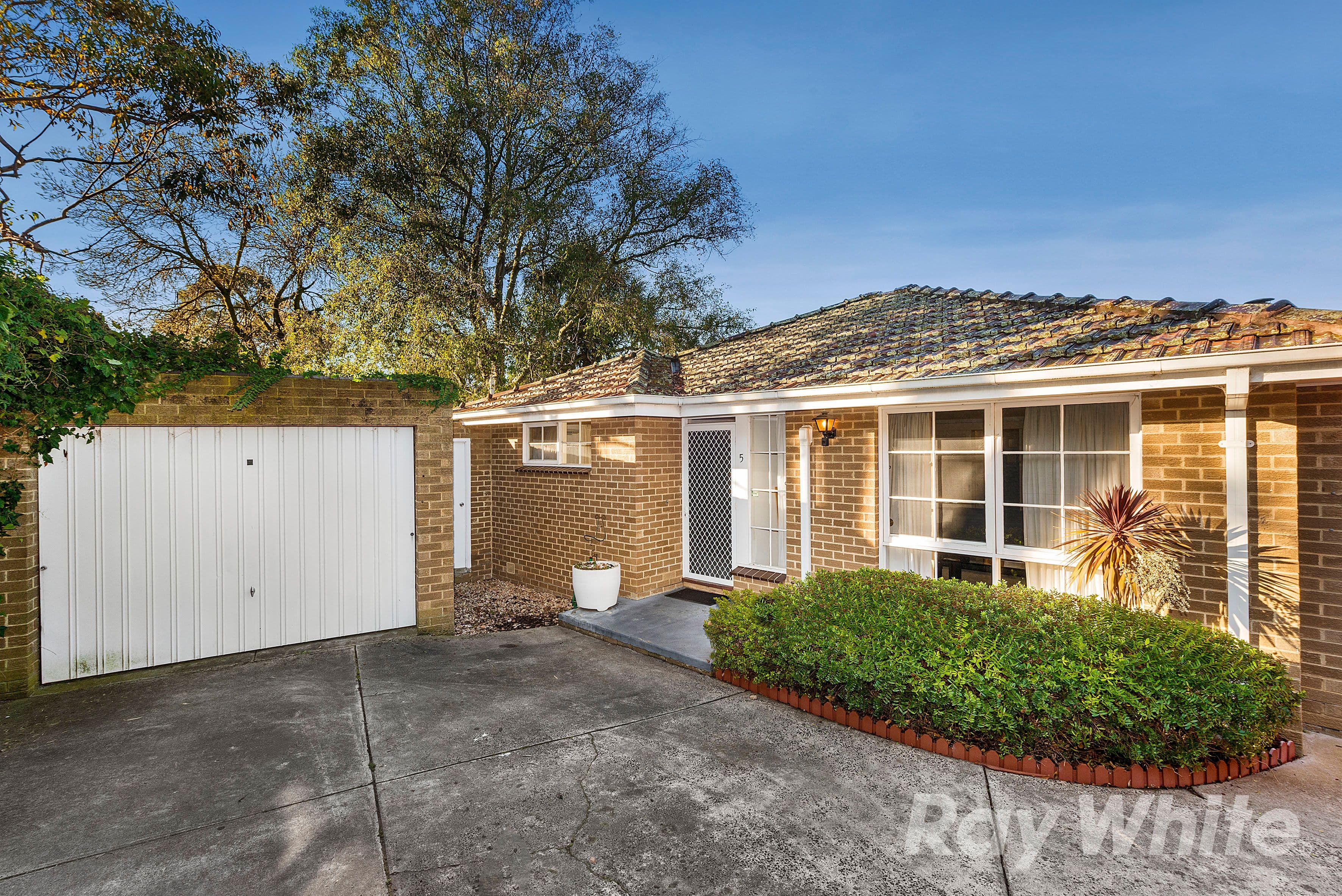280 Lawrence Road, Mount Waverley VIC 3149, Mount Waverley - Image 1