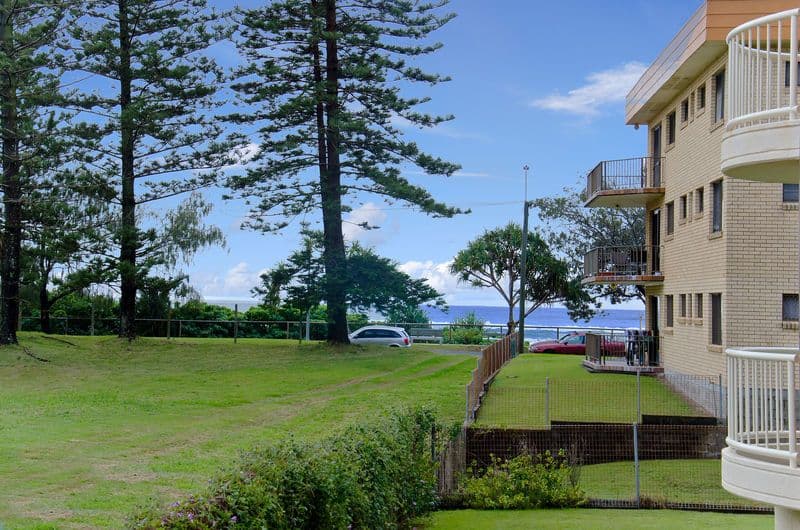153 Golden Four Drive, BILINGA QLD 4225, Bilinga - Thumbnail 2