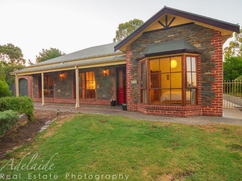 4 Ridgetop Place, COROMANDEL VALLEY SA 5051, Coromandel Valley - Thumbnail 2