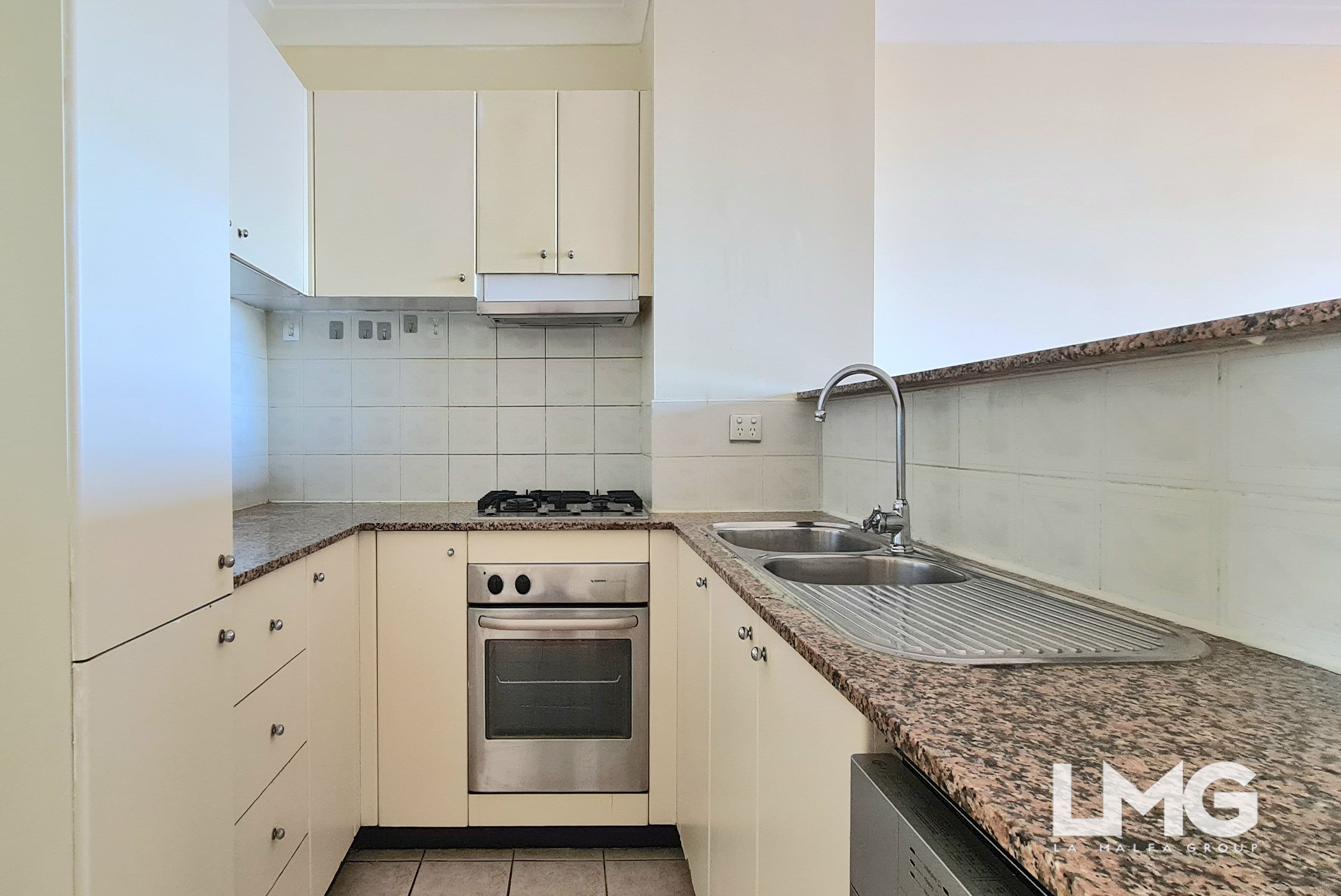 2 Macquarie Road, Auburn NSW 2144, Auburn - Thumbnail 5