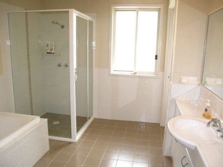 13 Yarrawonga Drive, MOLLYMOOK NSW 2539, Mollymook Beach - Thumbnail 5