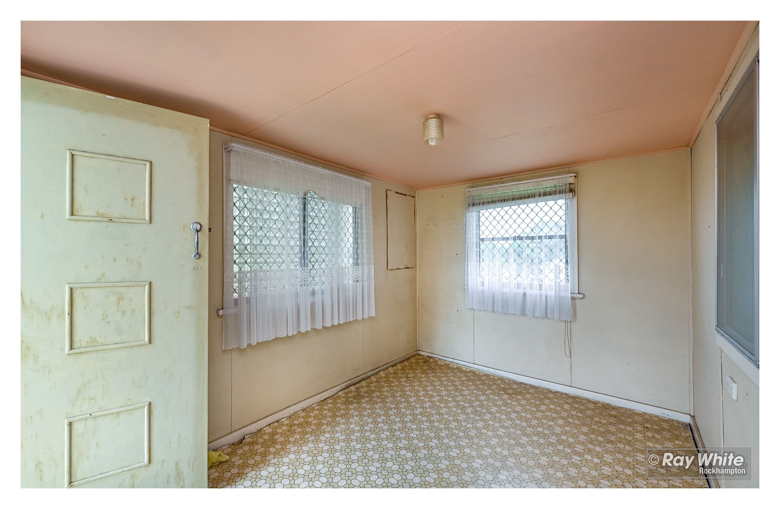 84 Dean Street, Berserker QLD 4701, Berserker - Thumbnail 5