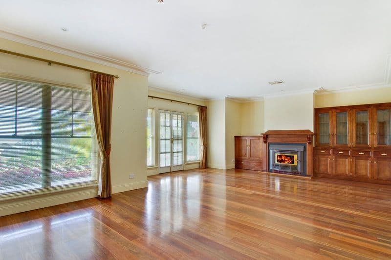 19 Pamela Crescent, BOWEN MOUNTAIN NSW 2753, Bowen Mountain - Thumbnail 2