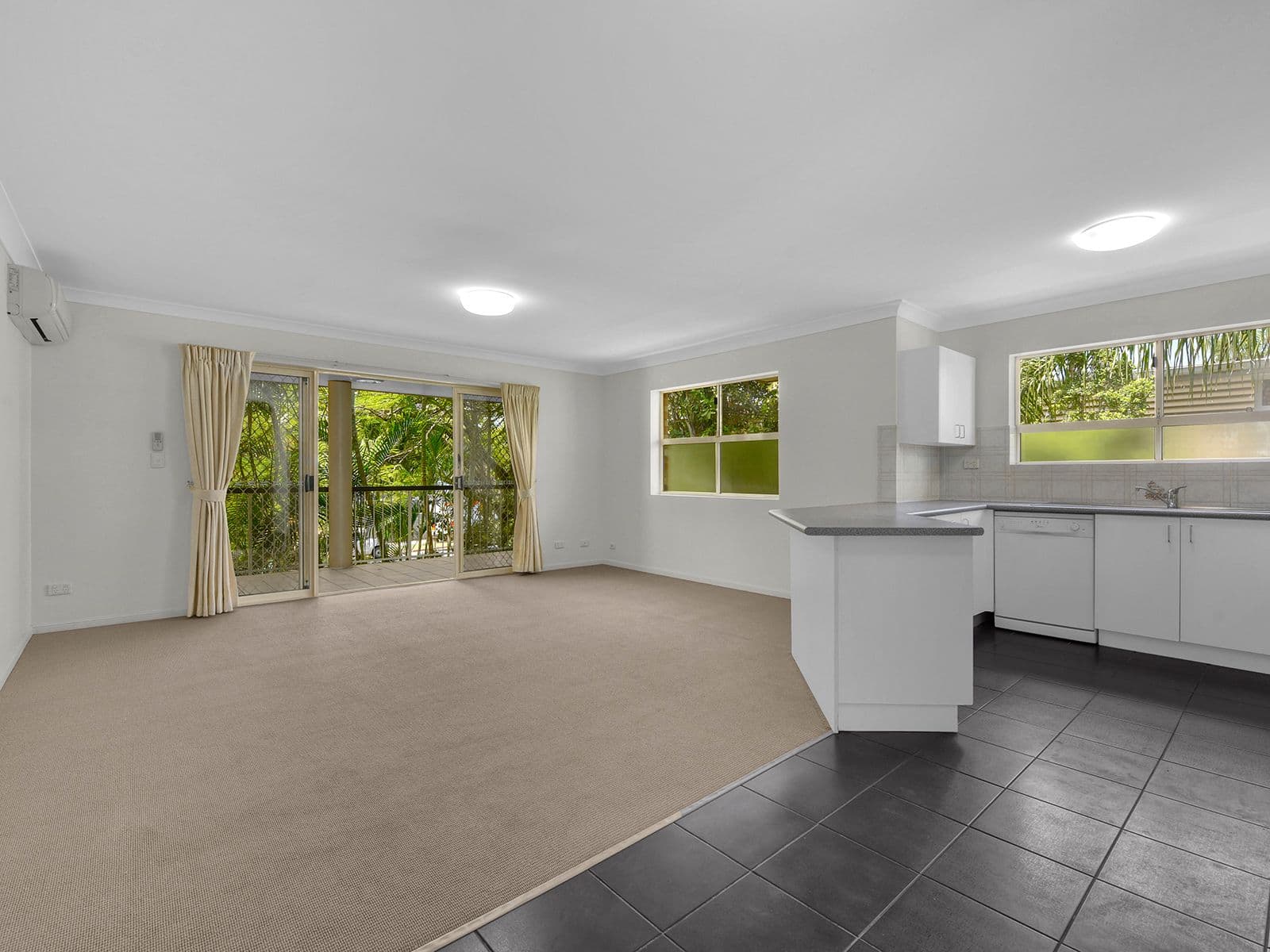 219 Moray Street, New Farm QLD 4005, New Farm - Thumbnail 2
