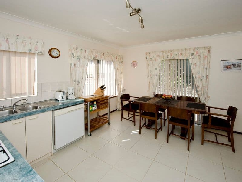27 Leonard Street, VICTORIA PARK WA 6100, Victoria Park - Thumbnail 2
