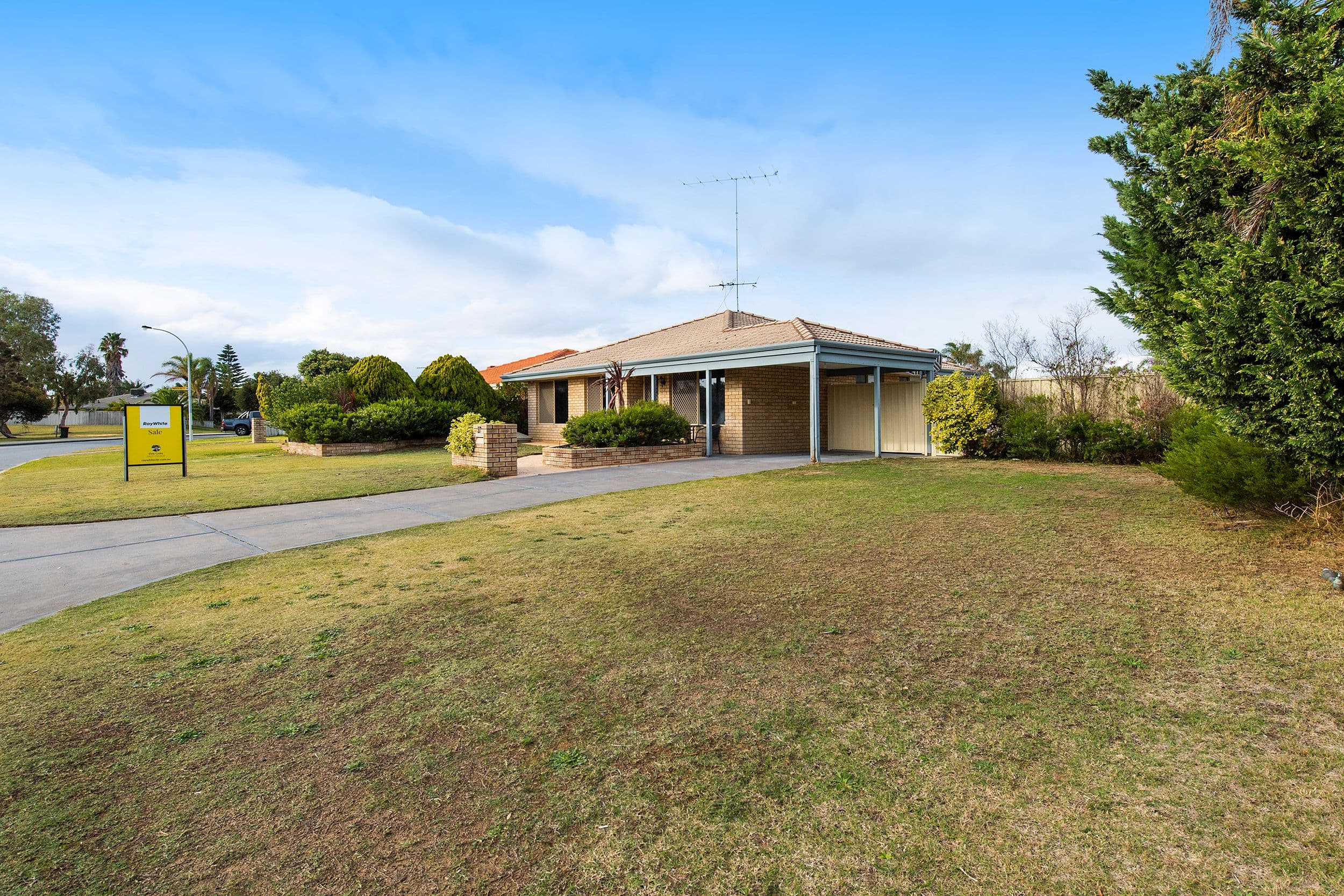 37 Discovery Crescent, Port Kennedy WA 6172, Port Kennedy - Thumbnail 3