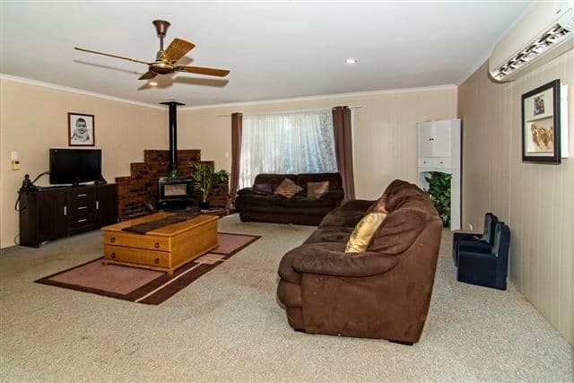 9 Emmanulla Drive, KINGSTHORPE QLD 4400, Kingsthorpe - Thumbnail 4