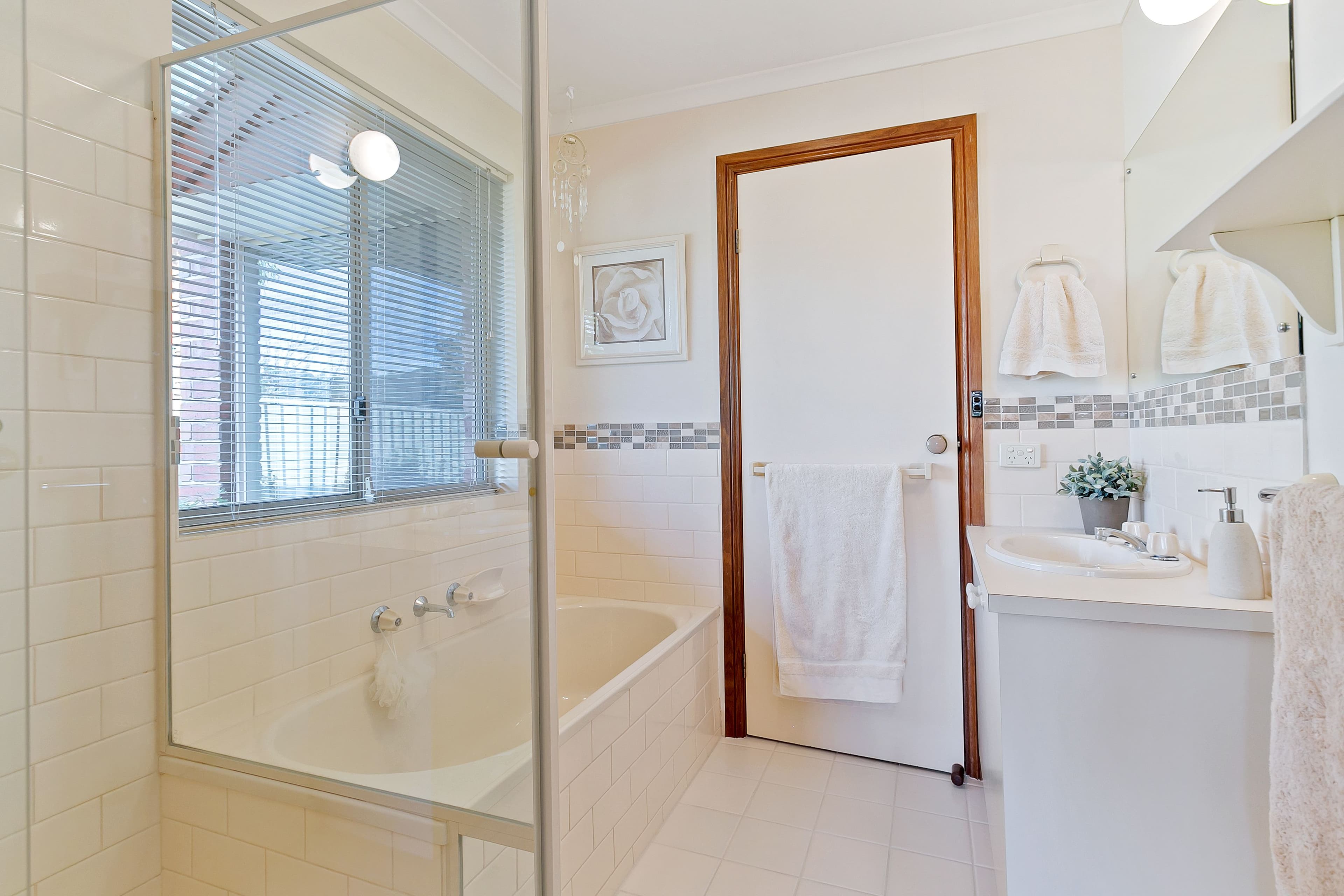 5 Lorikeet Grove, Flagstaff Hill SA 5159, Flagstaff Hill - Thumbnail 4