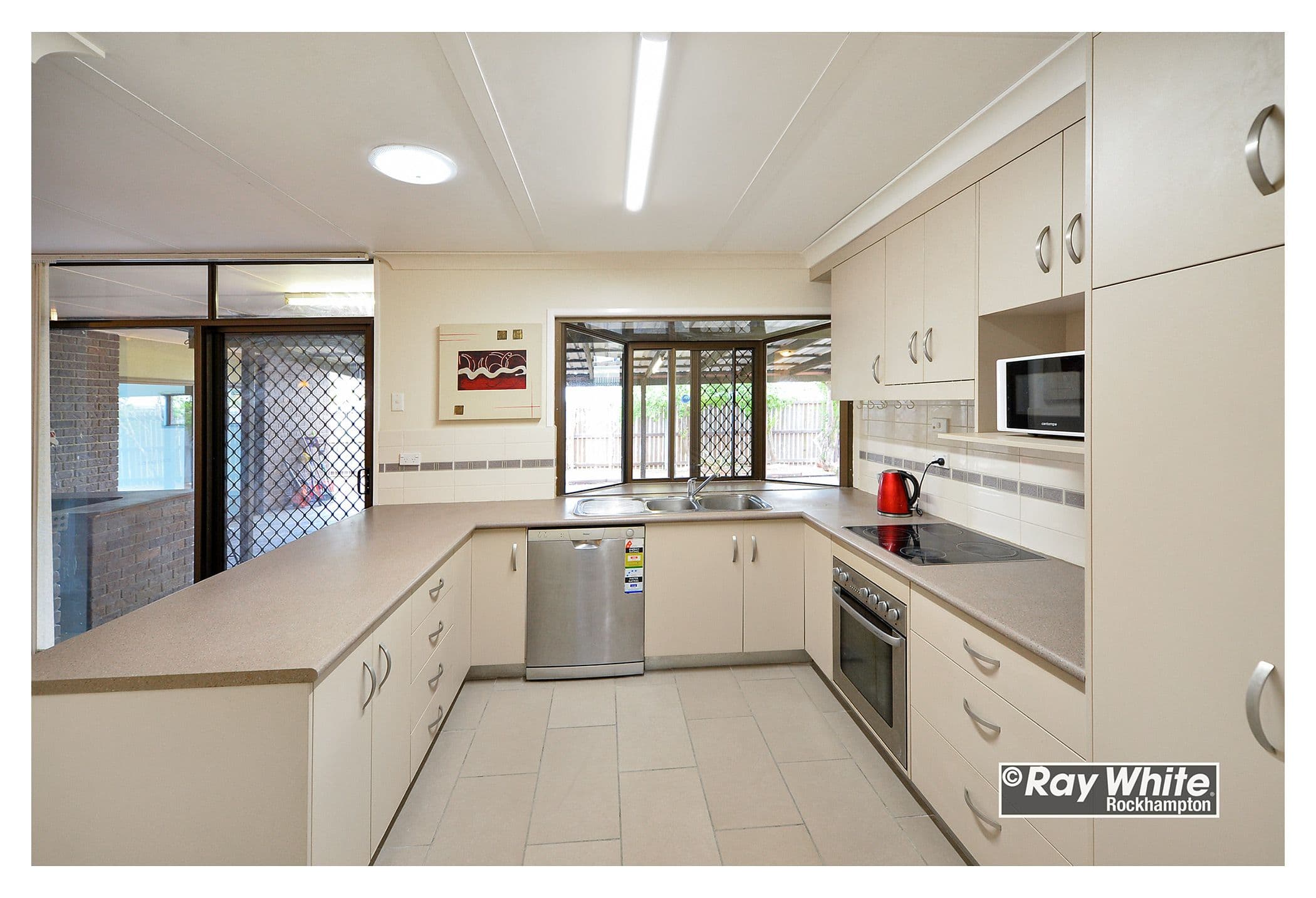 21 Brosnan Crescent, Parkhurst QLD 4702, Parkhurst - Thumbnail 3