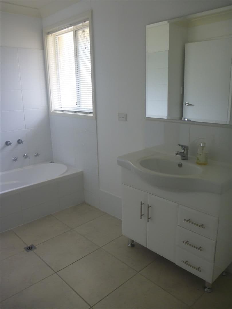10 Roxanne Avenue, ABERFOYLE PARK SA 5159, Aberfoyle Park - Thumbnail 7