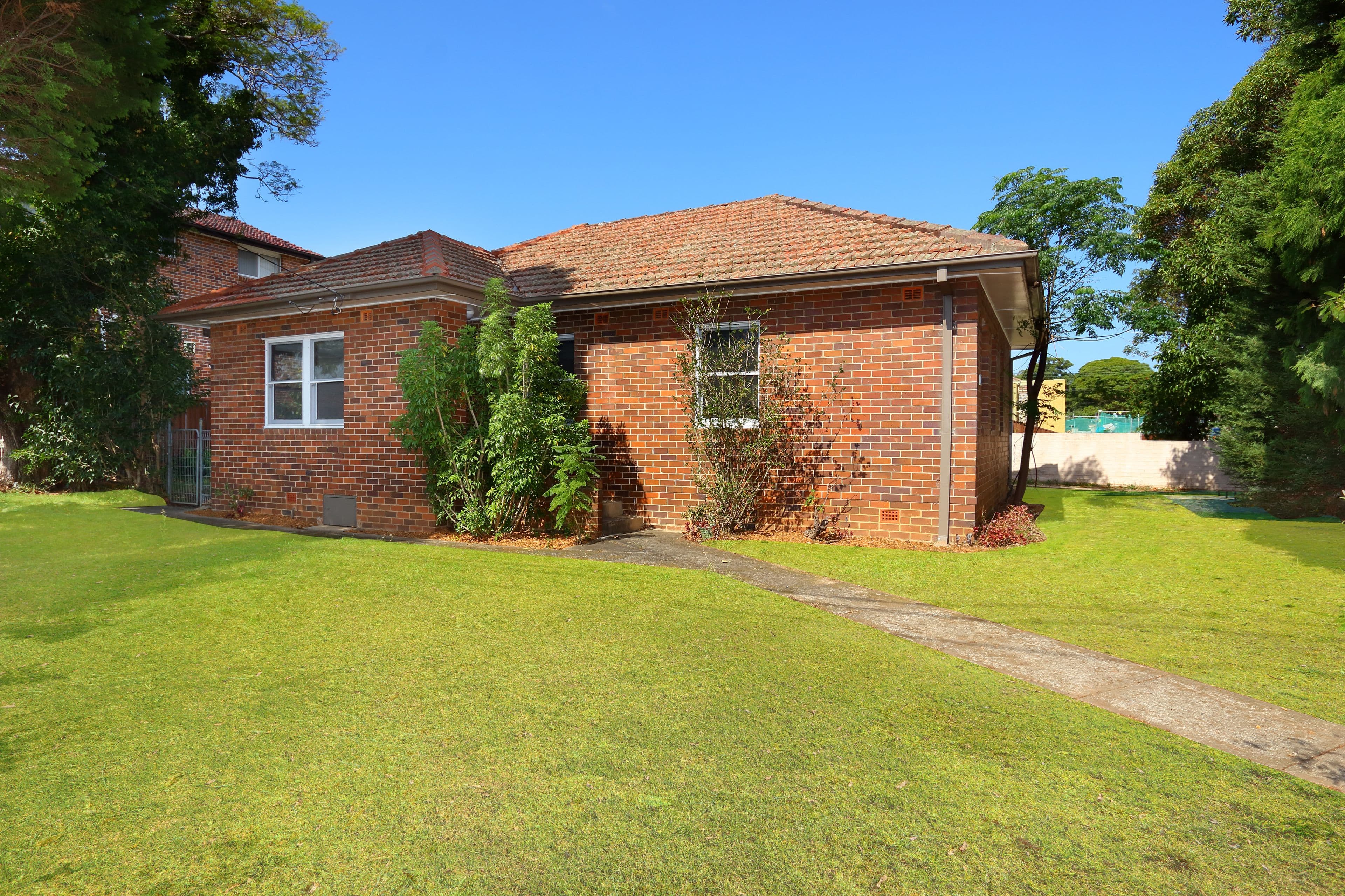 34 Margaret Street, Kingsgrove - Image 1
