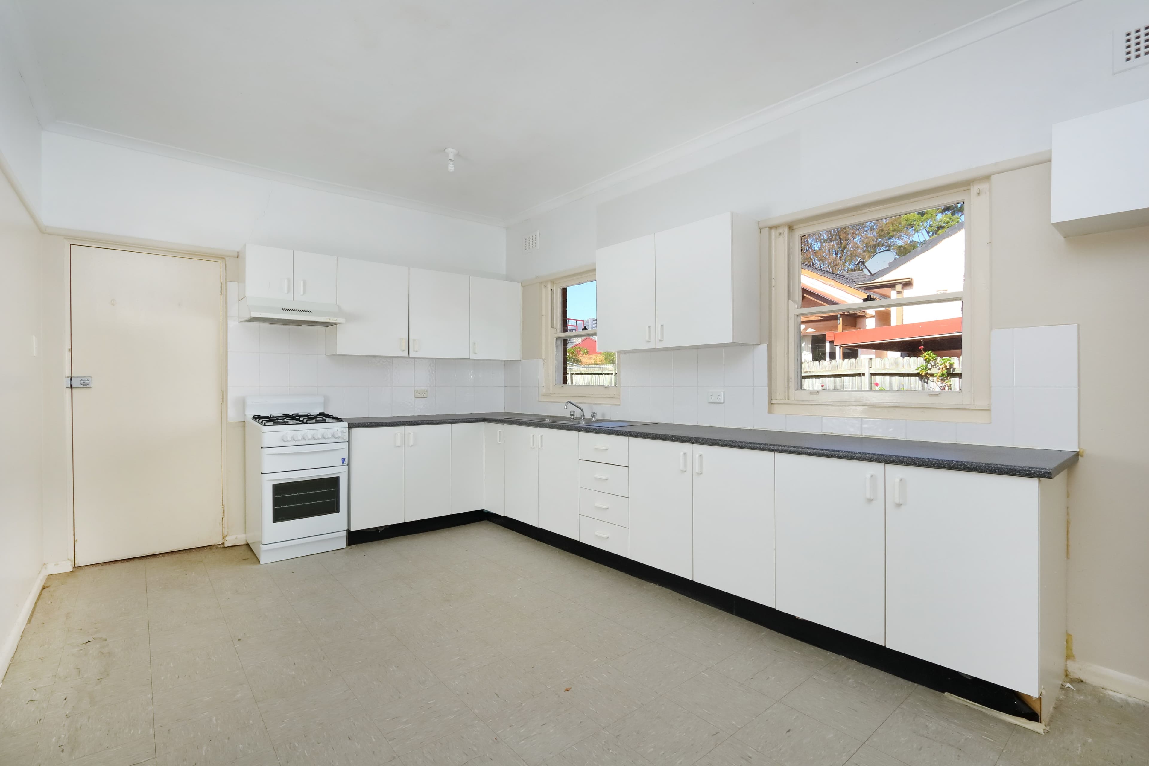 34 Margaret Street, Kingsgrove - Thumbnail 2