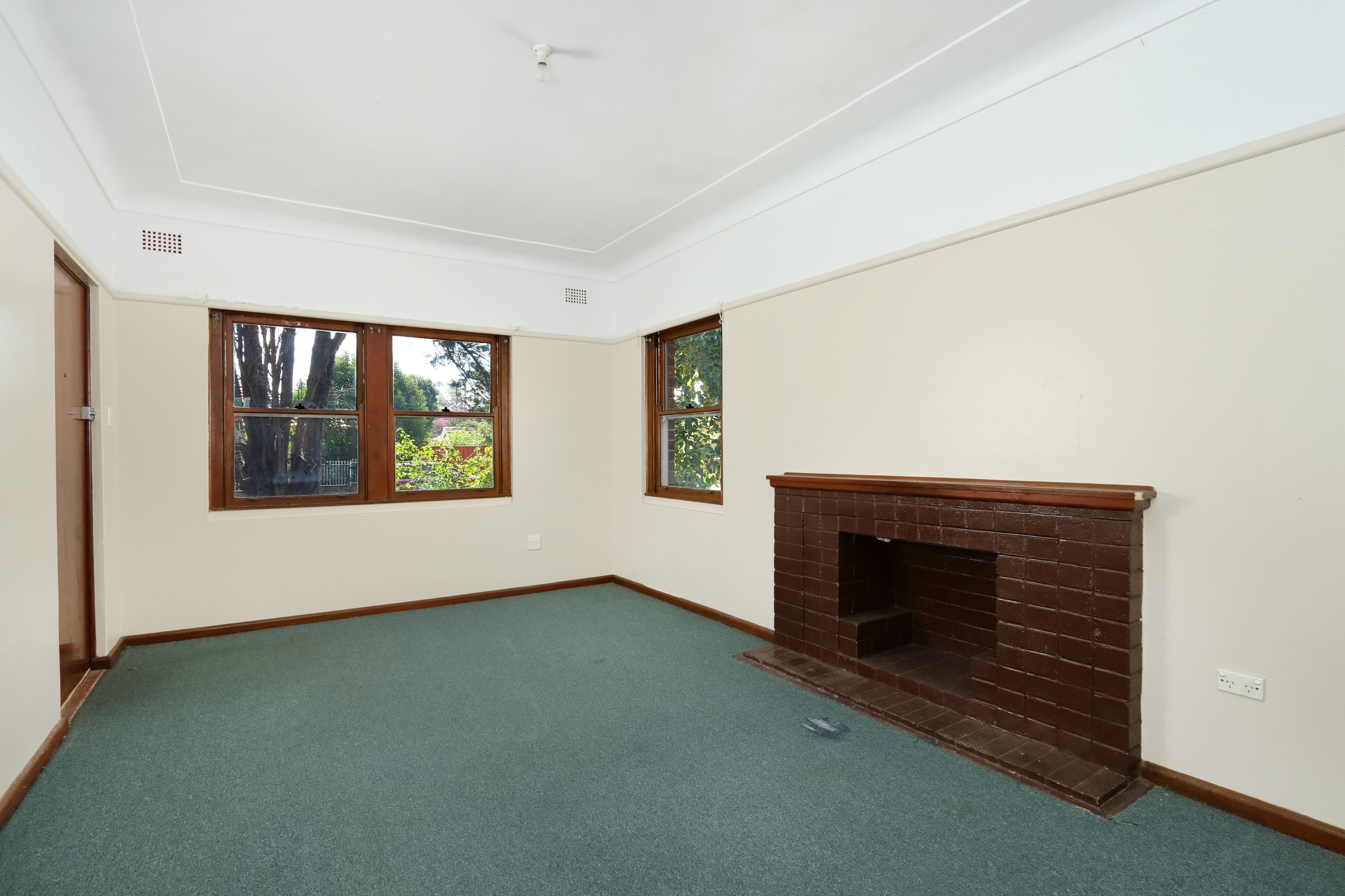 34 Margaret Street, Kingsgrove - Thumbnail 3