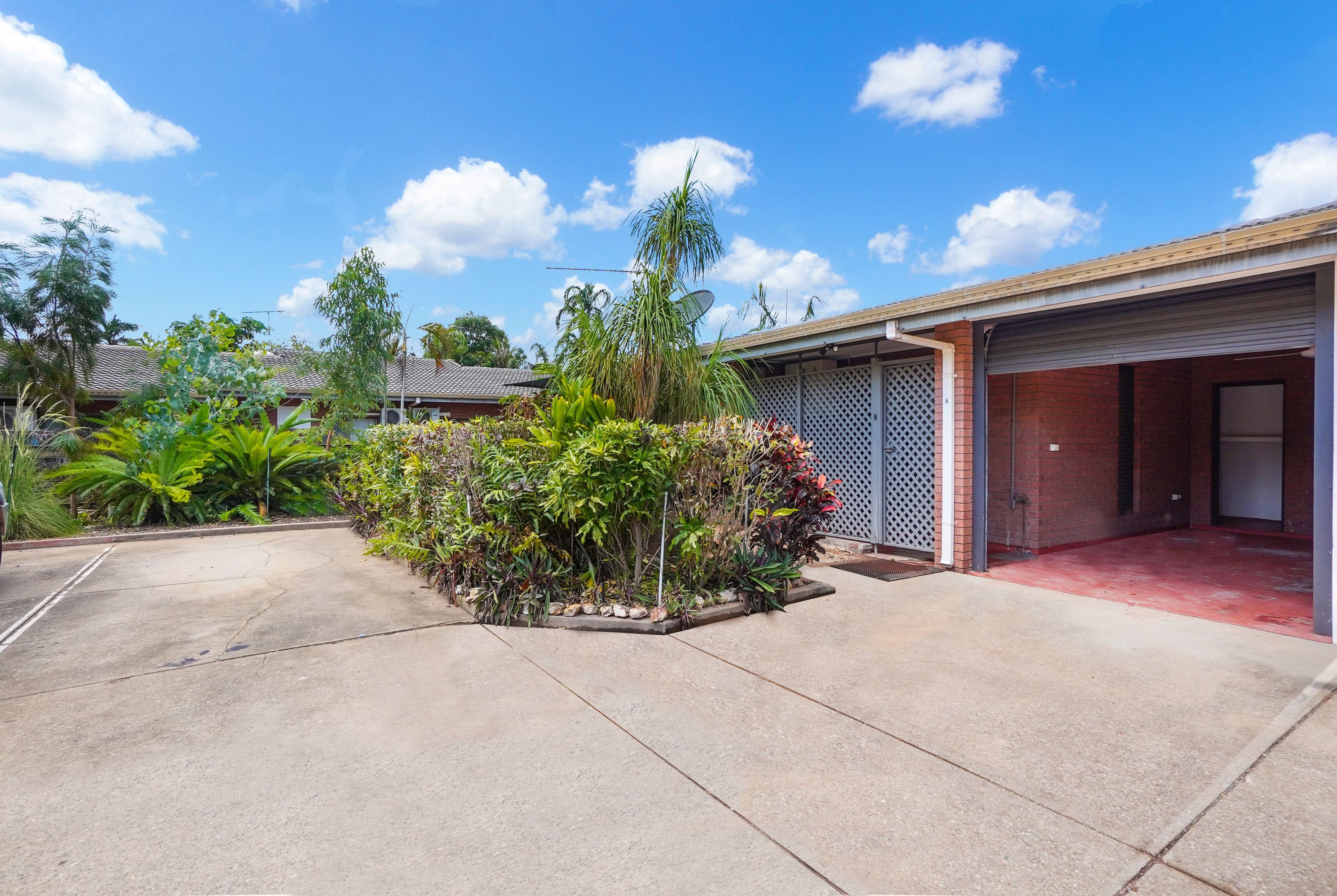 14 Grassland Crescent, Leanyer NT 0812, Leanyer - Thumbnail 2