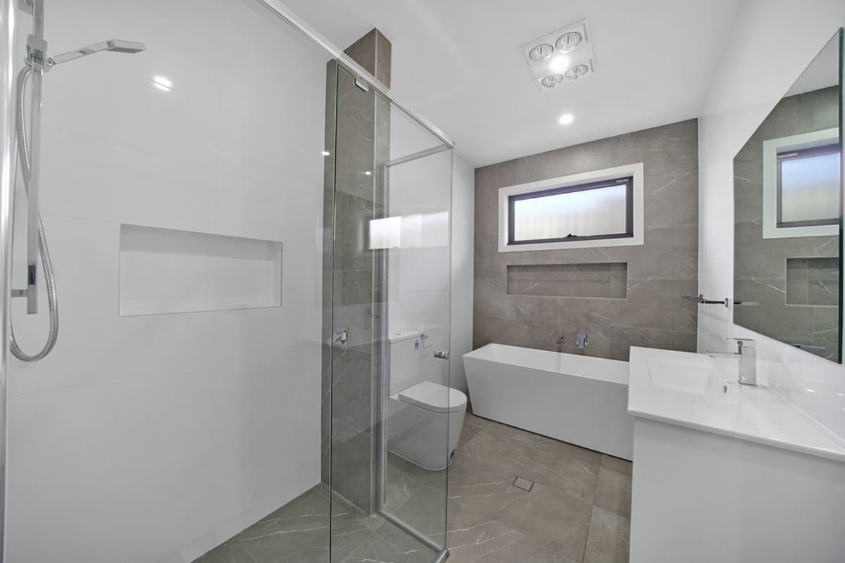 30 Roy Crescent, THIRLMERE, Thirlmere - Thumbnail 8