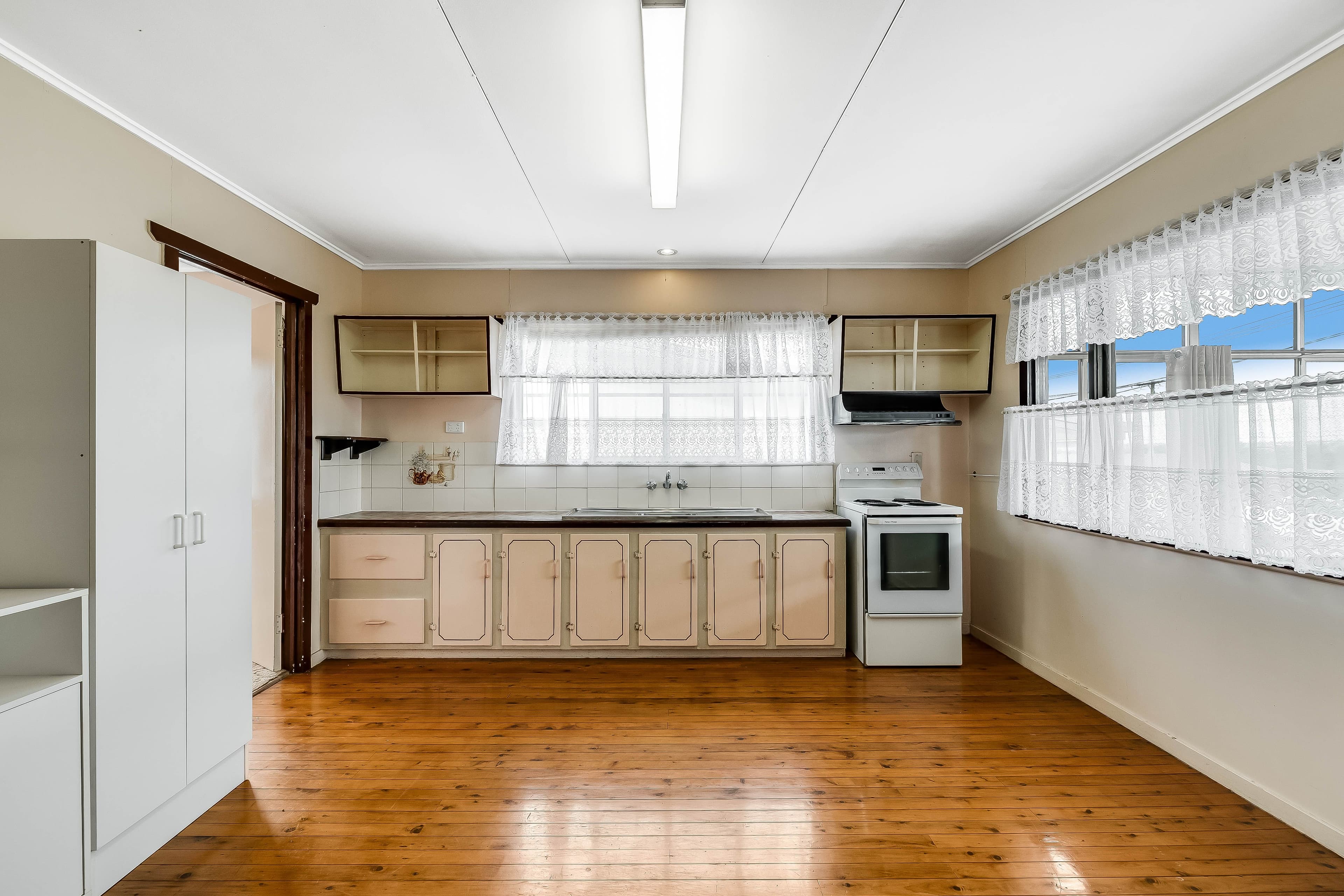 15 Fitzpatrick Street, Wilsonton QLD 4350, Wilsonton - Thumbnail 5