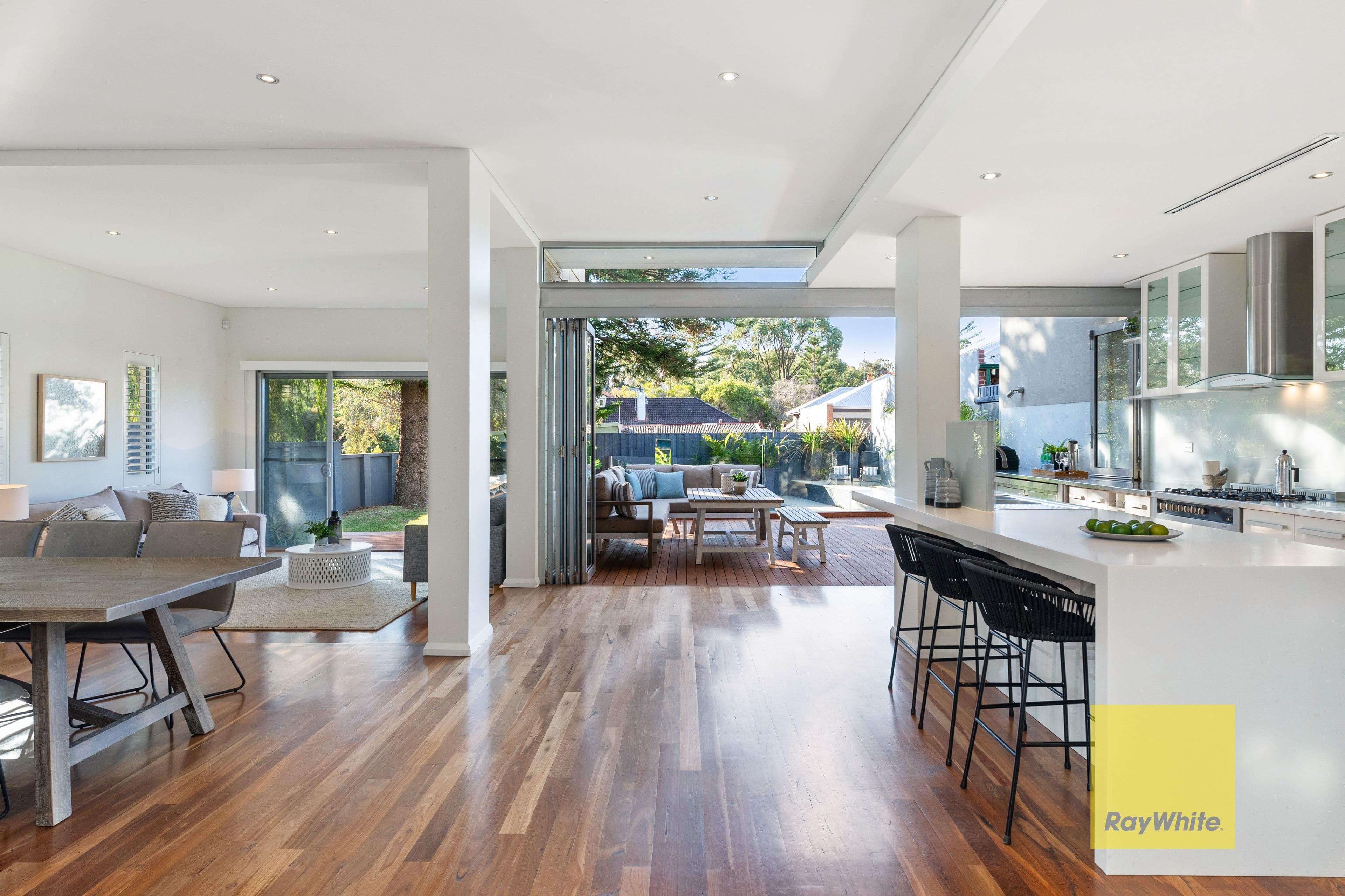 32 Boreham Street, Cottesloe WA 6011, Cottesloe - Thumbnail 3