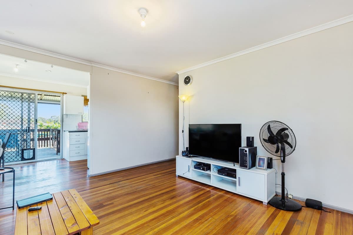 36 Seaview Parade, DECEPTION BAY, Deception Bay - Thumbnail 3