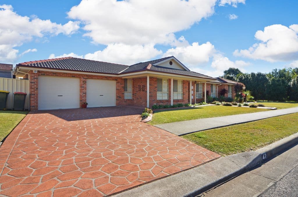 42 Jindabyne Road, Flinders - Image 1