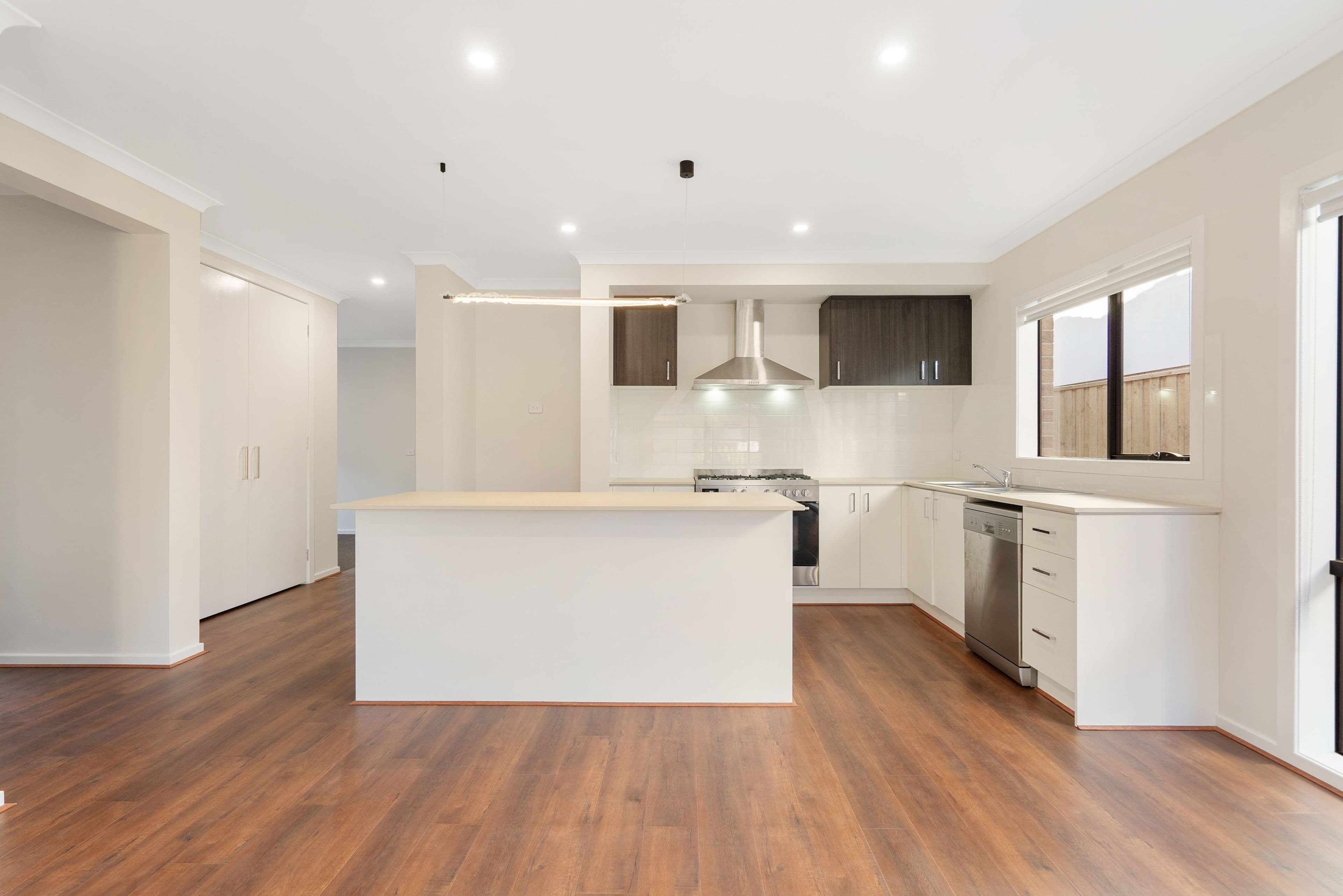 17 Sunnybank Road, FRASER RISE VIC 3336, Fraser Rise - Thumbnail 7