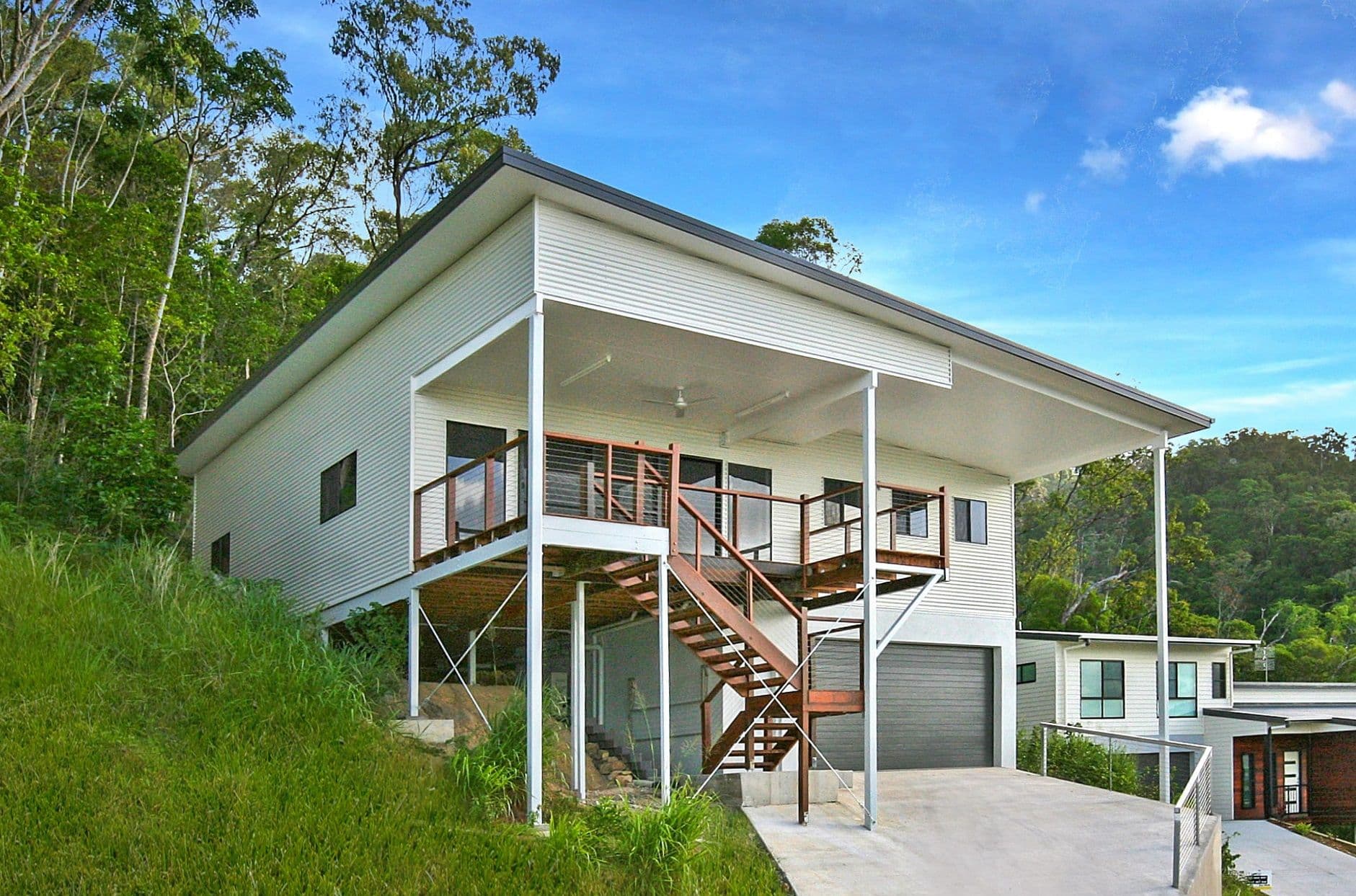 20 Yachtsmans Parade, CANNONVALE QLD 4802, Cannonvale - Image 1