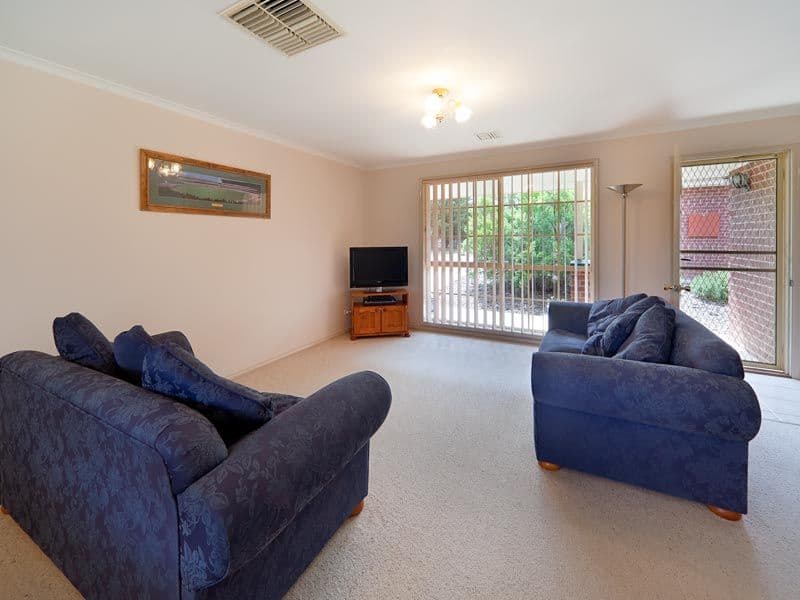 11  Heppner Court, THURGOONA NSW 2640, Thurgoona - Thumbnail 2