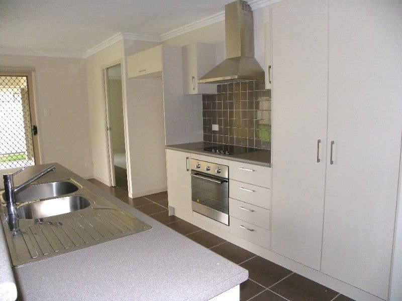4 Harley Street, SHAILER PARK QLD 4128, Shailer Park - Thumbnail 2