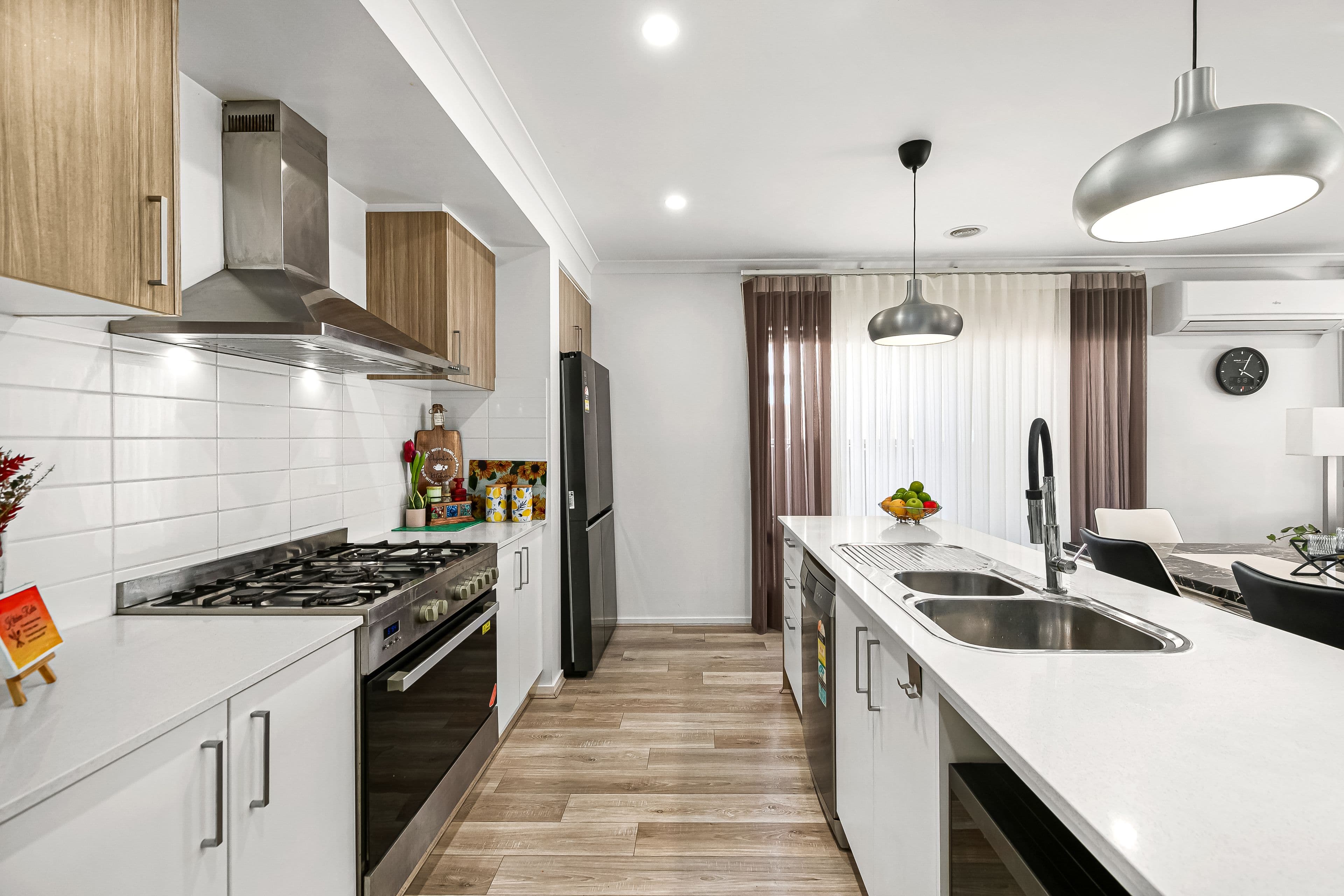 11 Angove Street, Craigieburn VIC 3064, Craigieburn - Thumbnail 5