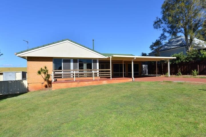 4 Koala Street, HARRISTOWN QLD 4350, Harristown - Thumbnail 2