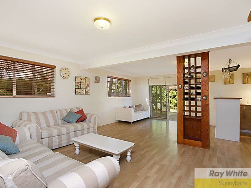 12 Cressbrook Street, EIGHT MILE PLAINS QLD 4113, Eight Mile Plains - Thumbnail 2