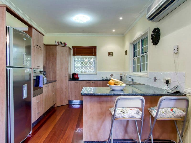 65 Coventry Street, HAWTHORNE QLD 4171, Hawthorne - Thumbnail 2