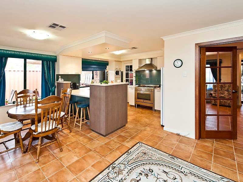 4 Pebblebeach Cove, WAIKIKI WA 6169, Waikiki - Thumbnail 3