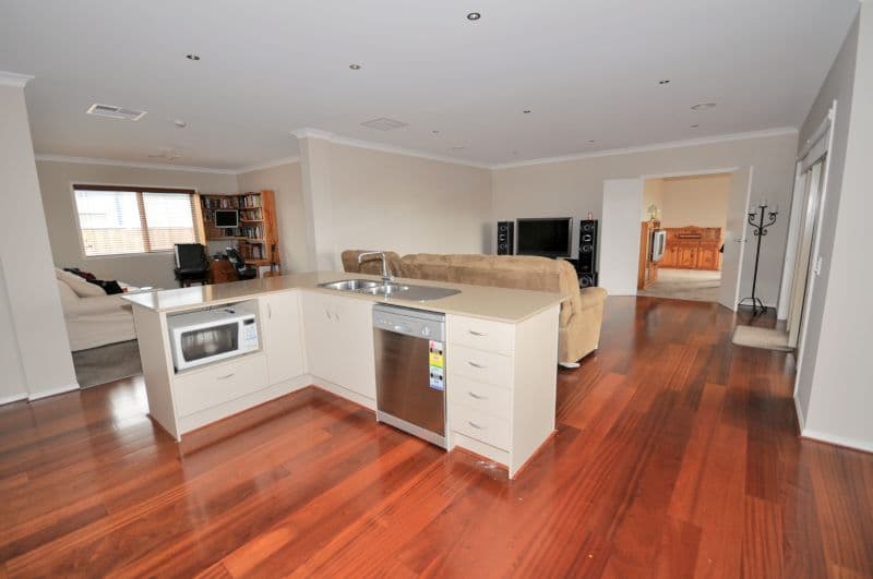 8 Chasseles Place, BANNOCKBURN VIC 3331, Bannockburn - Thumbnail 3