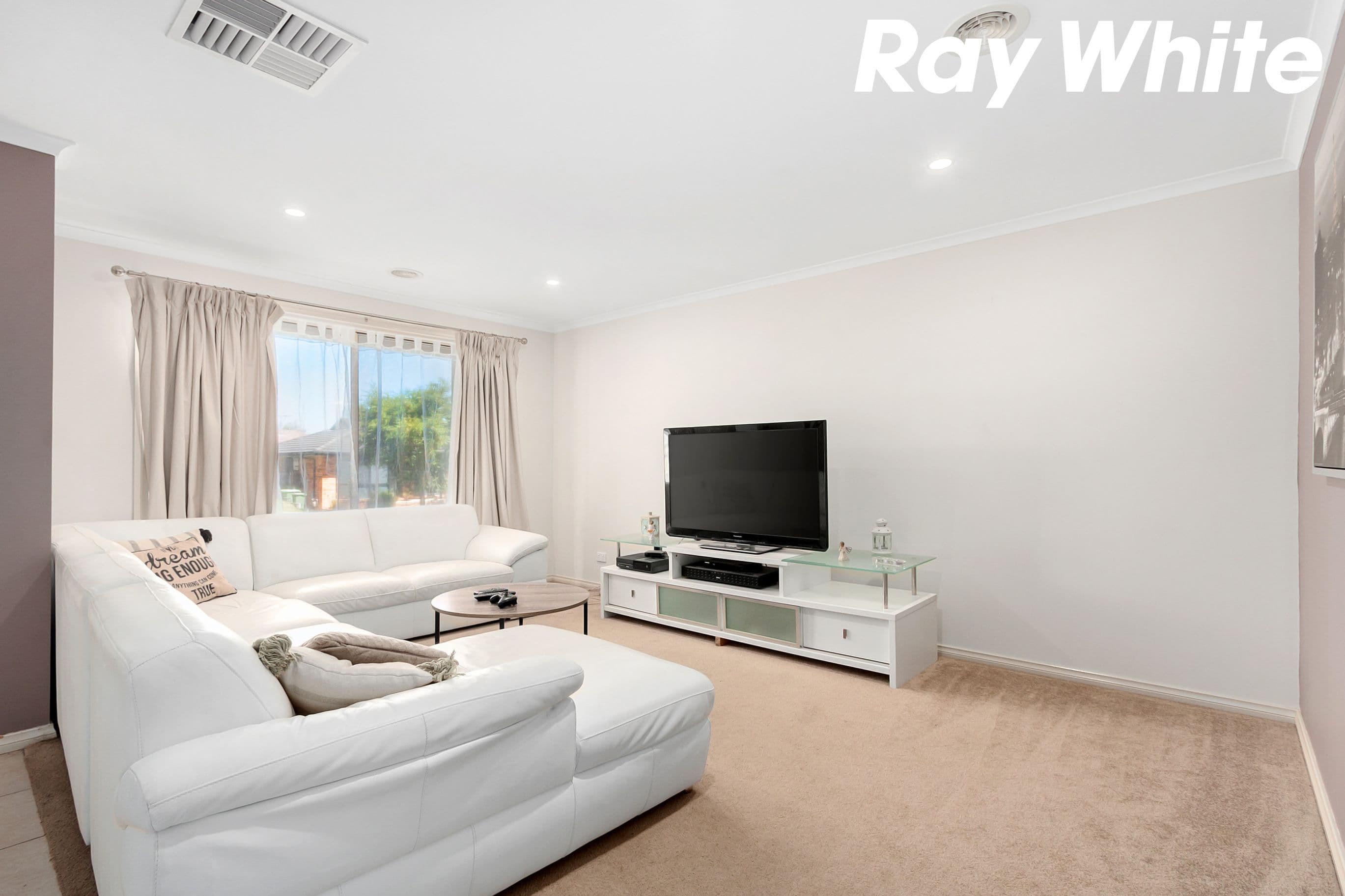 11 Silver Gum Drive, Pakenham VIC 3810, Pakenham - Thumbnail 3