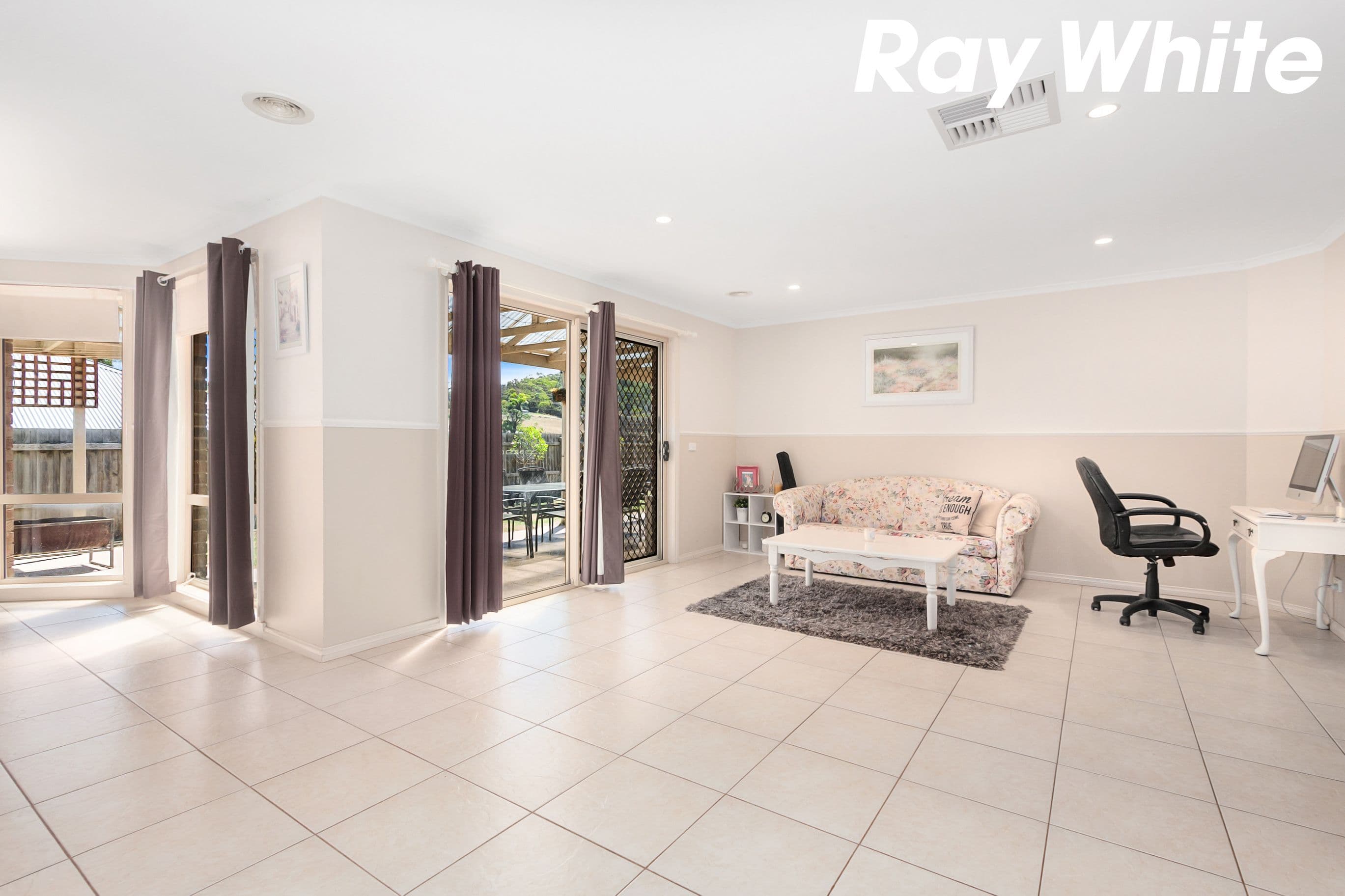 11 Silver Gum Drive, Pakenham VIC 3810, Pakenham - Thumbnail 7