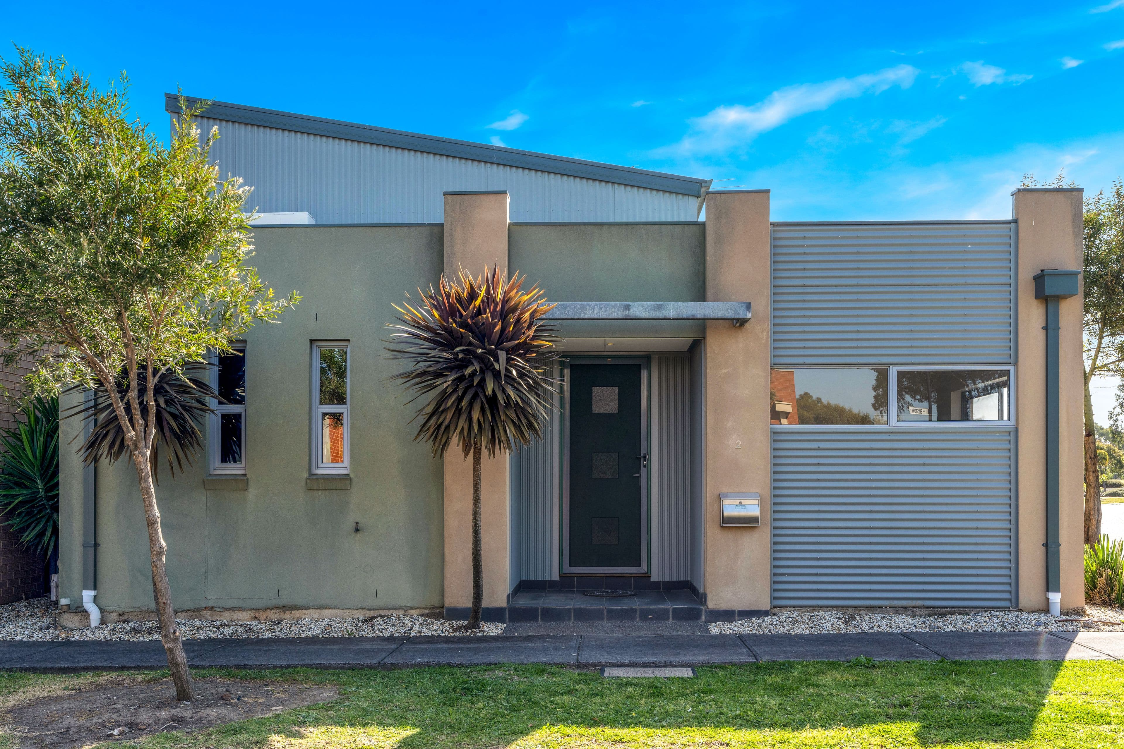 2 Bristow Lane, Craigieburn VIC 3064, Craigieburn - Image 1