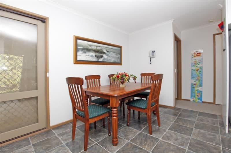 7 Flemington Drive, MILL PARK VIC 3082, Mill Park - Thumbnail 5