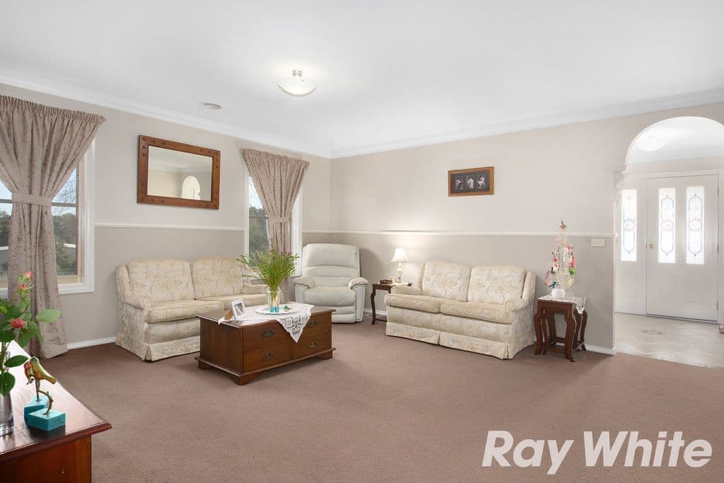 53 Wellwood Road, Drouin VIC 3818, Drouin - Thumbnail 3