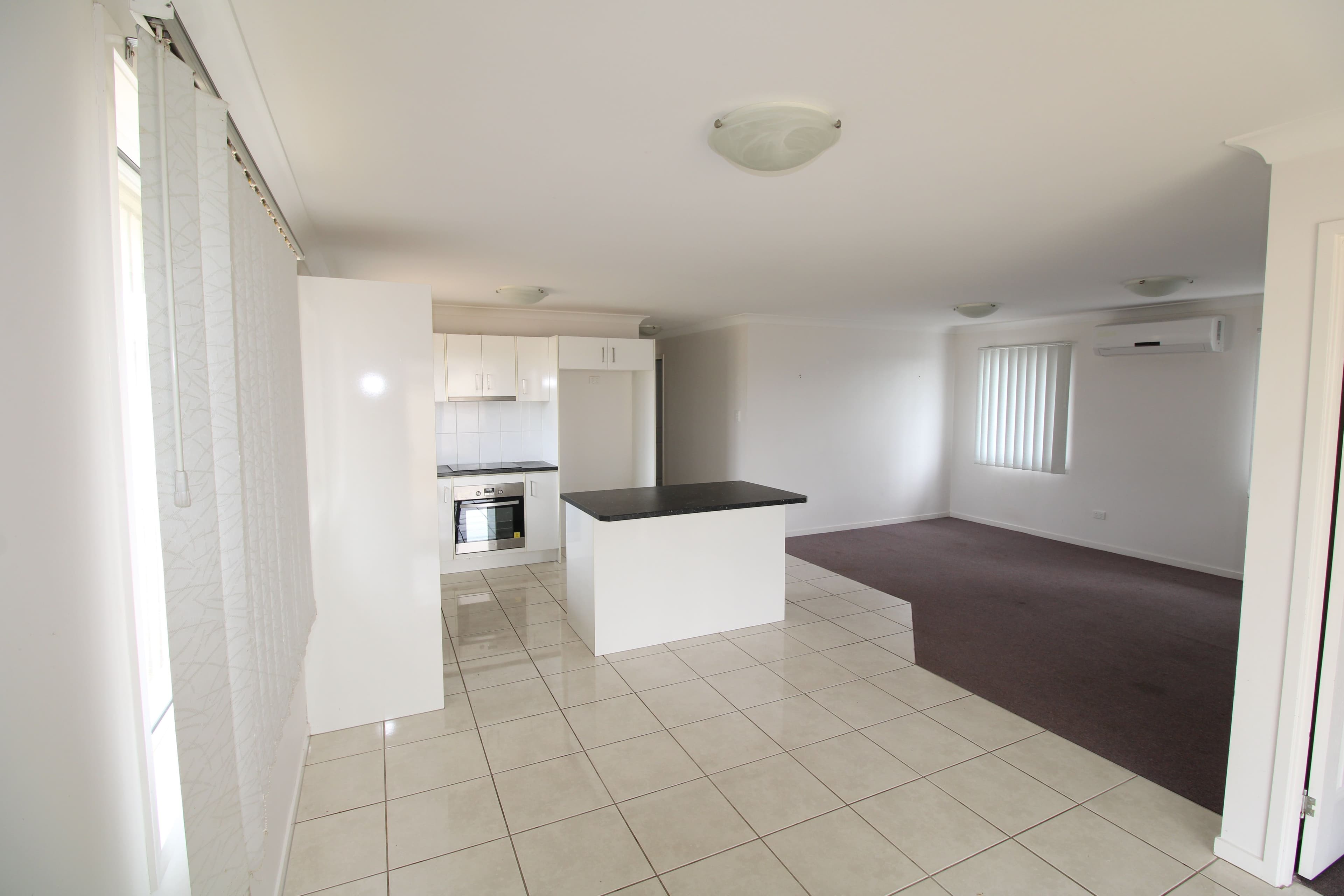 3 Whitney Street, Emerald QLD 4720, Emerald - Thumbnail 4