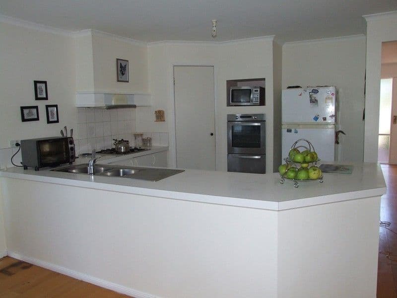 49  First Avenue, MELTON SOUTH VIC 3338, Melton South - Thumbnail 2