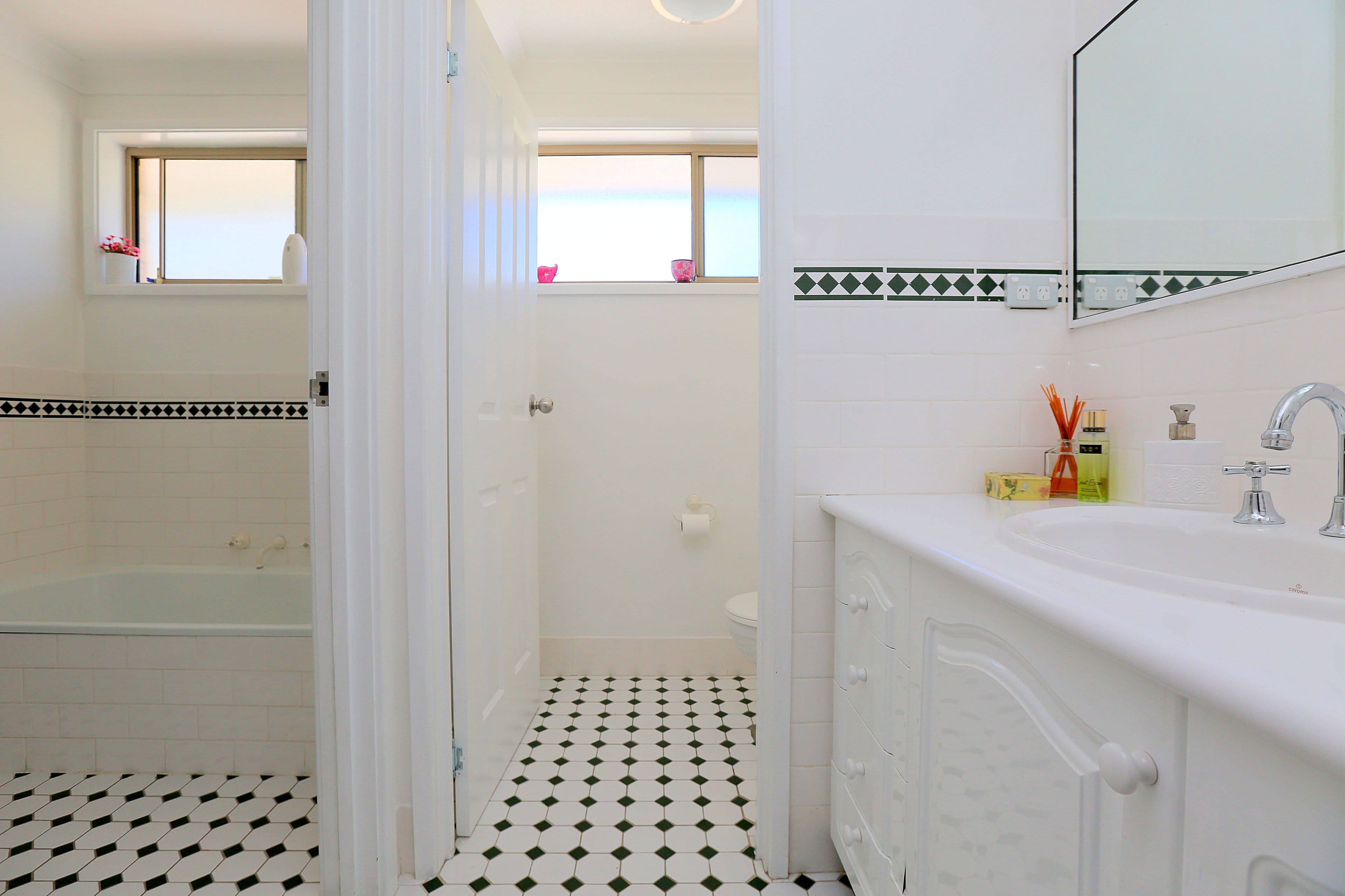 135 Rex Road, Georges Hall NSW 2198, Georges Hall - Thumbnail 6