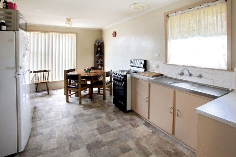 68 Tyquin Street, LAVERTON VIC 3028, Laverton - Thumbnail 2