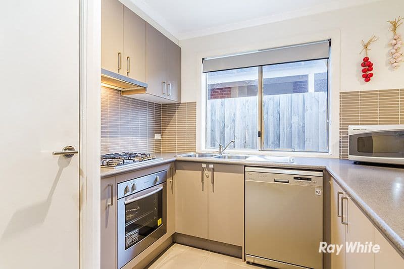 44 Pengana Way, Cranbourne West VIC 3977, Cranbourne West - Thumbnail 2